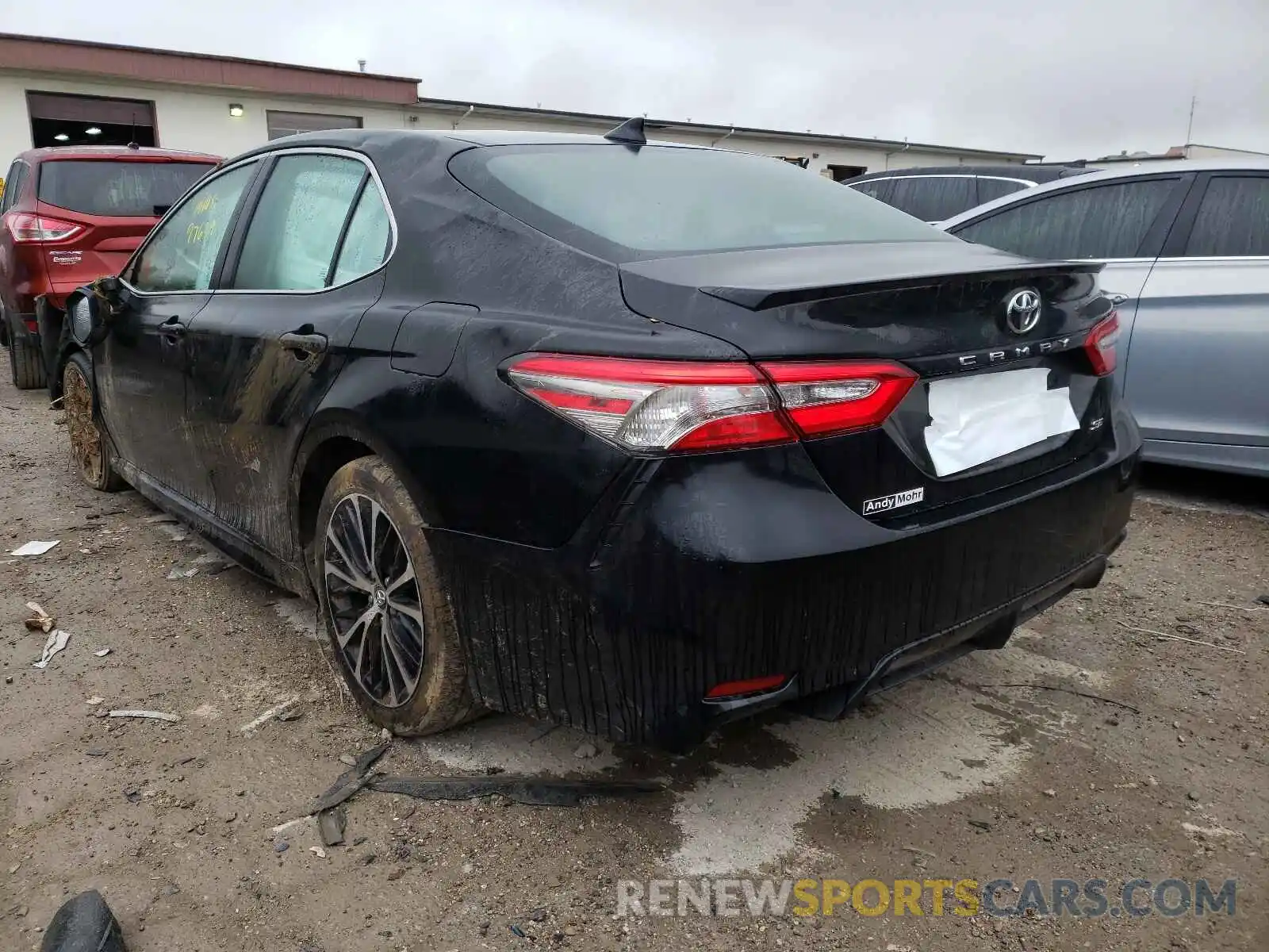 3 Photograph of a damaged car 4T1B11HK4KU731121 TOYOTA CAMRY 2019