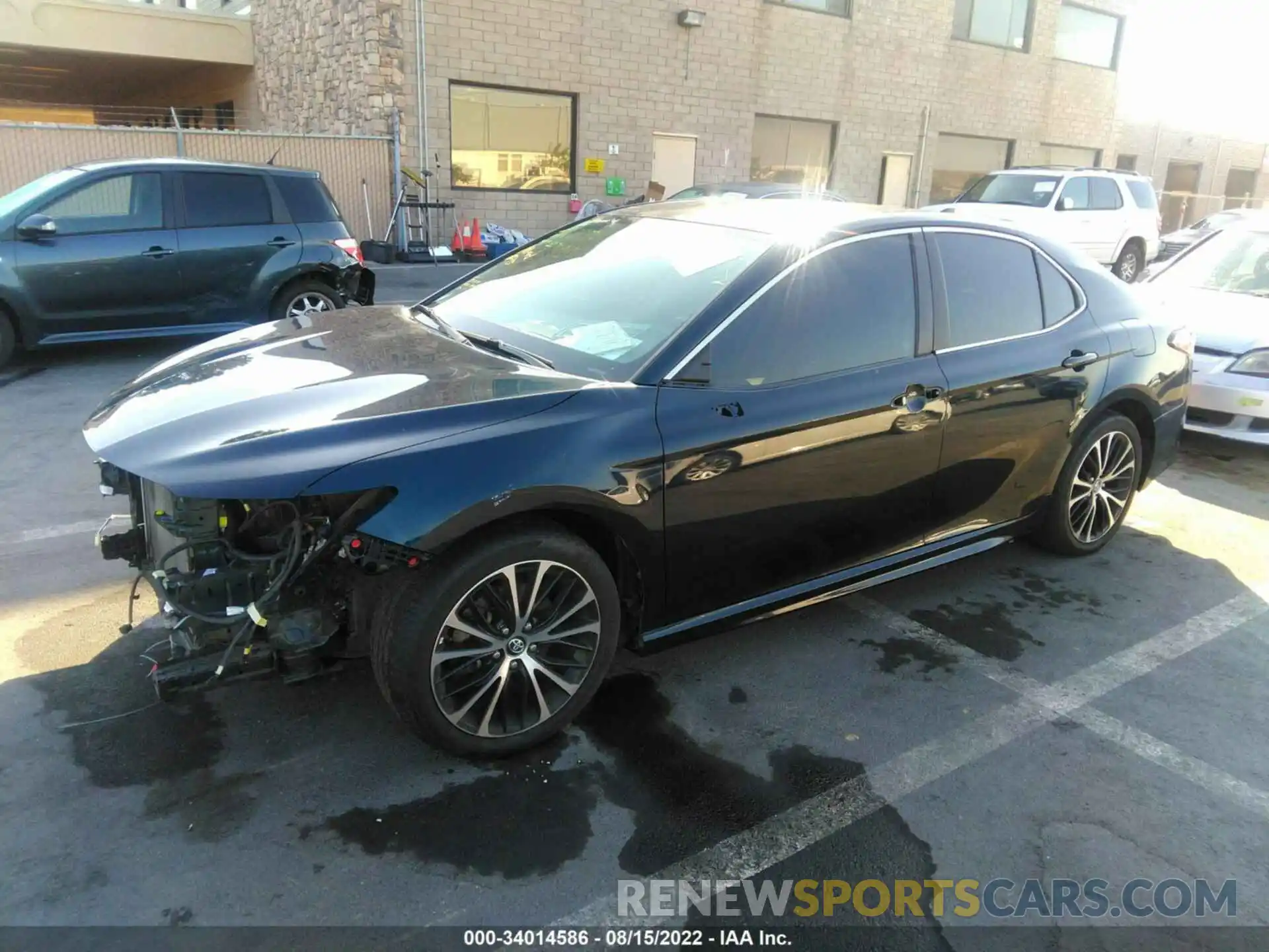 2 Photograph of a damaged car 4T1B11HK4KU733080 TOYOTA CAMRY 2019