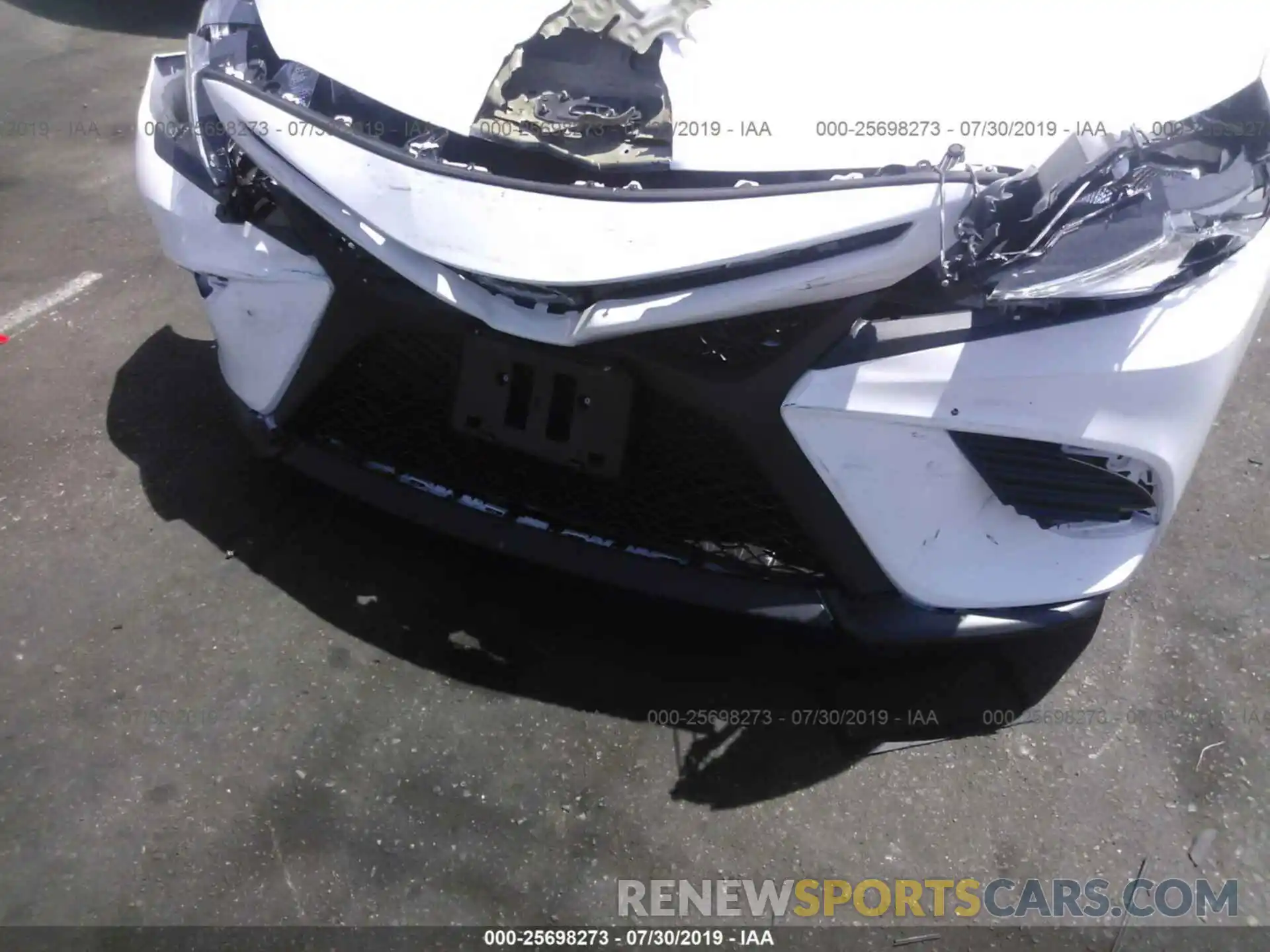 6 Photograph of a damaged car 4T1B11HK4KU736643 TOYOTA CAMRY 2019