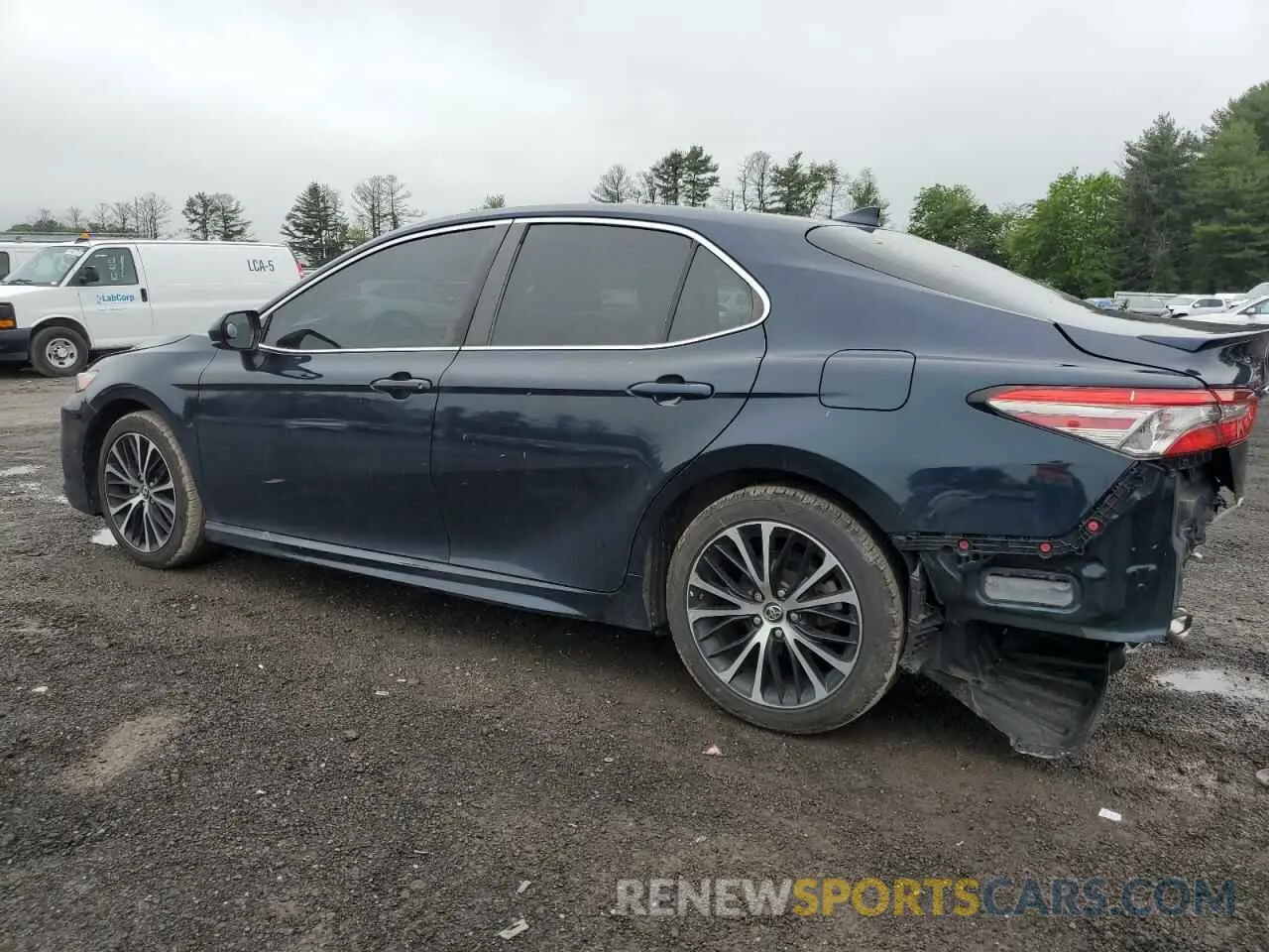 2 Photograph of a damaged car 4T1B11HK4KU736822 TOYOTA CAMRY 2019