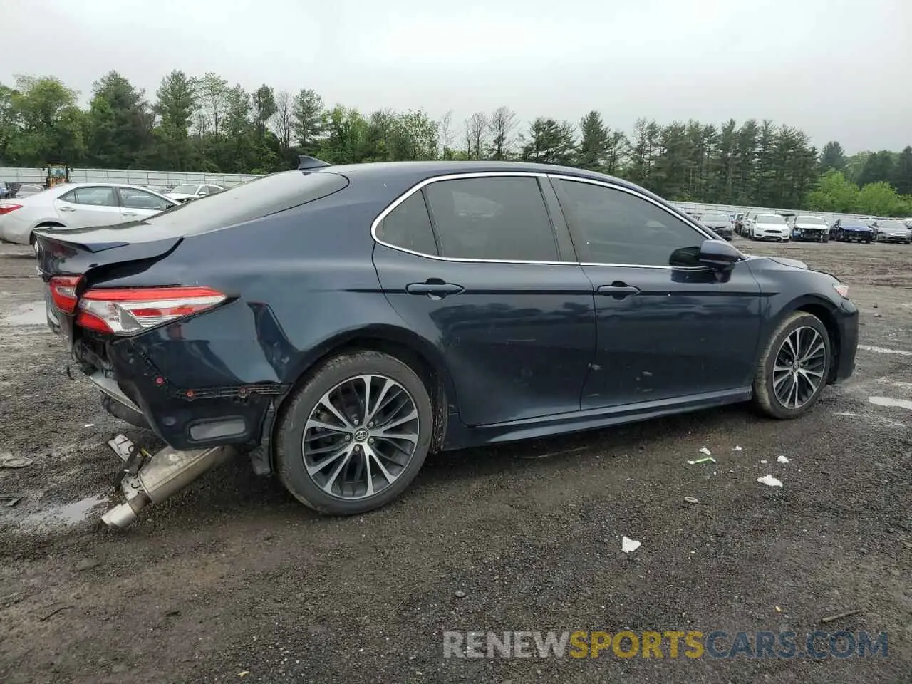 3 Photograph of a damaged car 4T1B11HK4KU736822 TOYOTA CAMRY 2019
