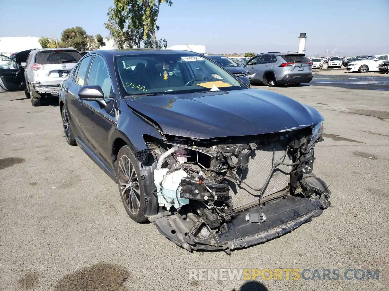 1 Photograph of a damaged car 4T1B11HK4KU737503 TOYOTA CAMRY 2019