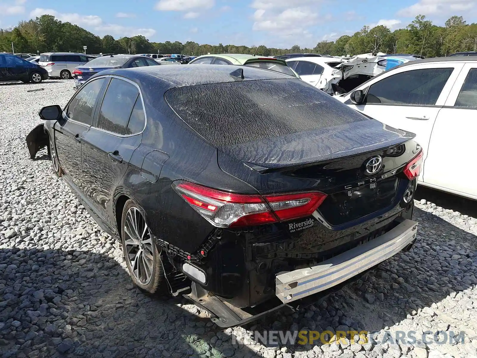 3 Photograph of a damaged car 4T1B11HK4KU740630 TOYOTA CAMRY 2019