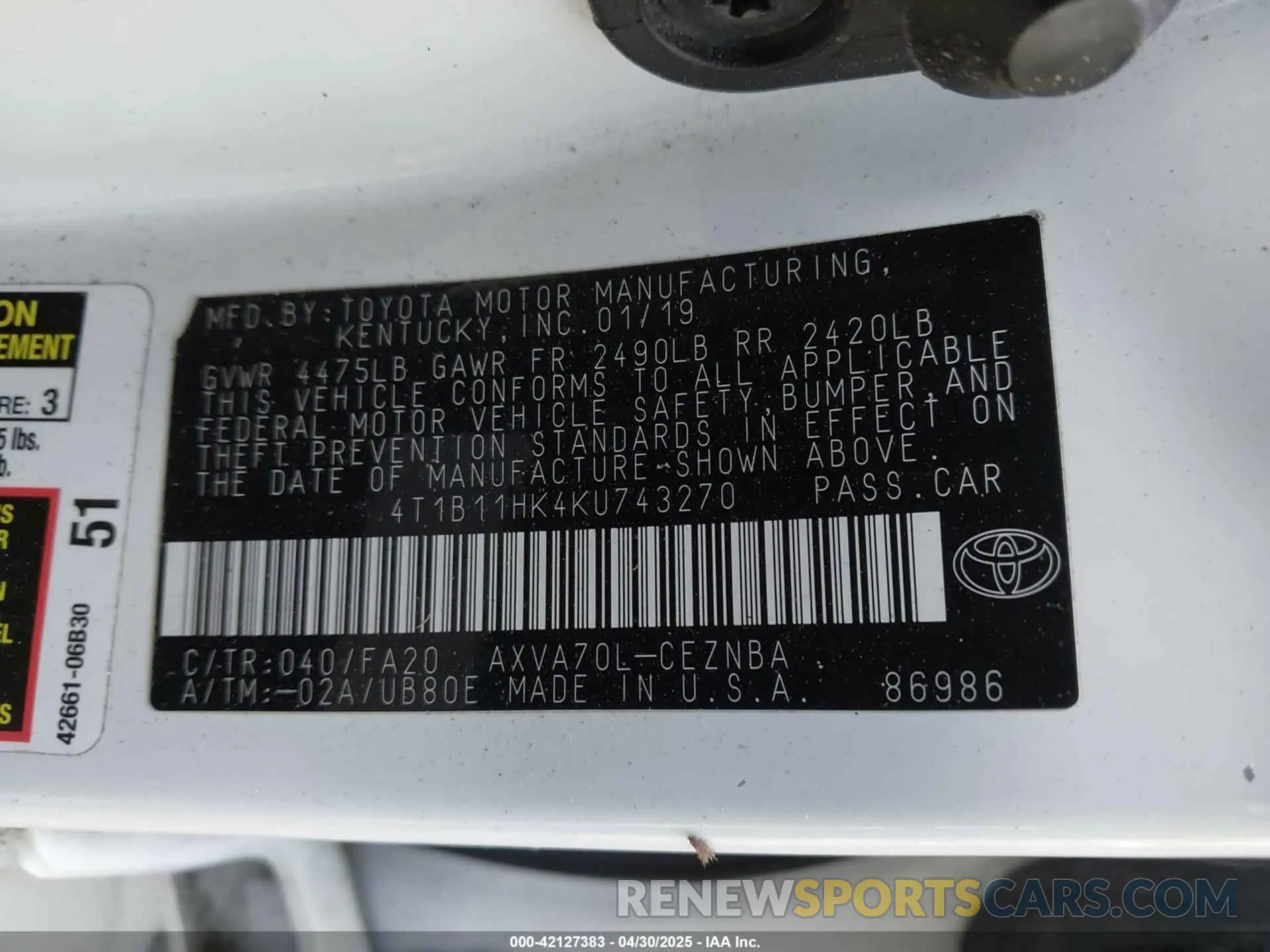 9 Photograph of a damaged car 4T1B11HK4KU743270 TOYOTA CAMRY 2019