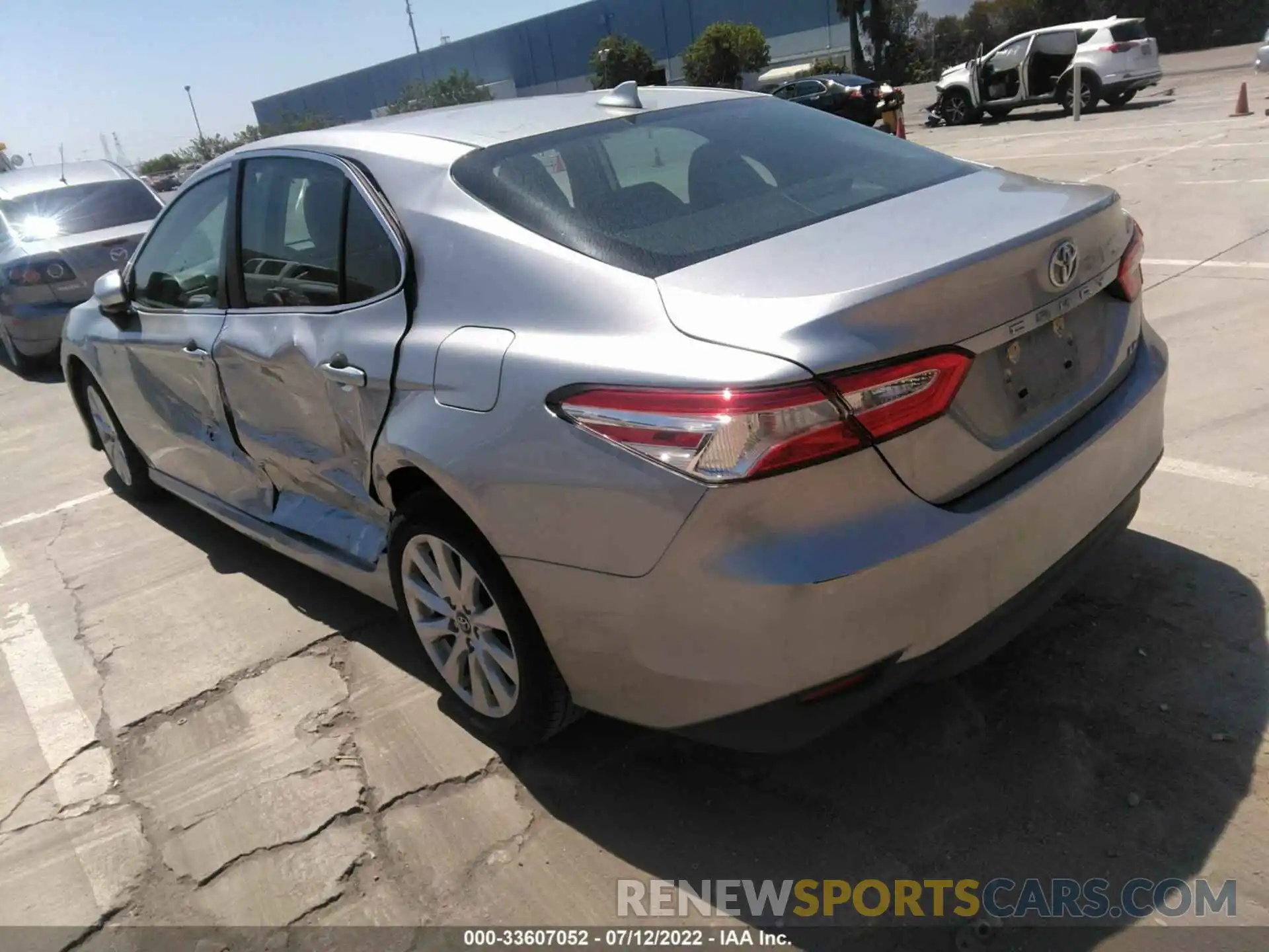 3 Photograph of a damaged car 4T1B11HK4KU744113 TOYOTA CAMRY 2019