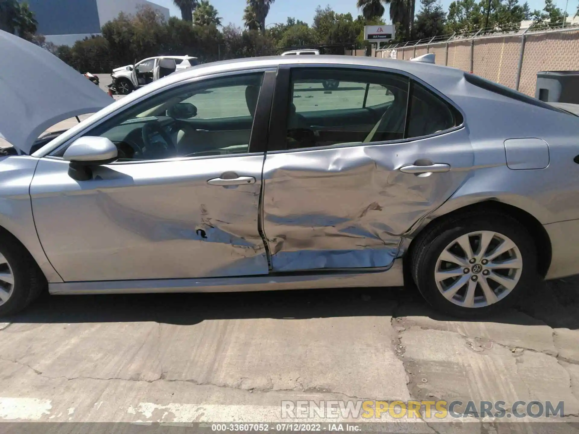 6 Photograph of a damaged car 4T1B11HK4KU744113 TOYOTA CAMRY 2019