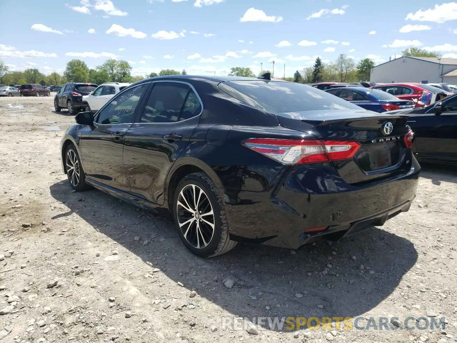 3 Photograph of a damaged car 4T1B11HK4KU745133 TOYOTA CAMRY 2019