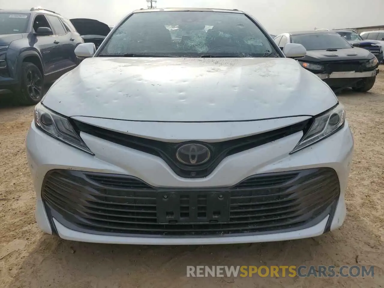 5 Photograph of a damaged car 4T1B11HK4KU745357 TOYOTA CAMRY 2019