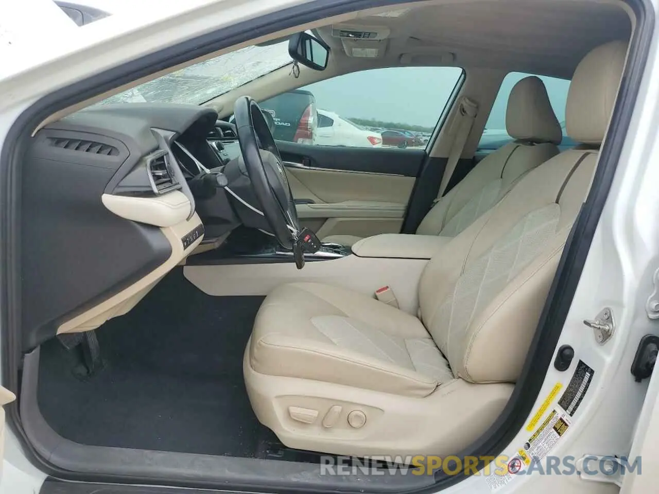 7 Photograph of a damaged car 4T1B11HK4KU745357 TOYOTA CAMRY 2019
