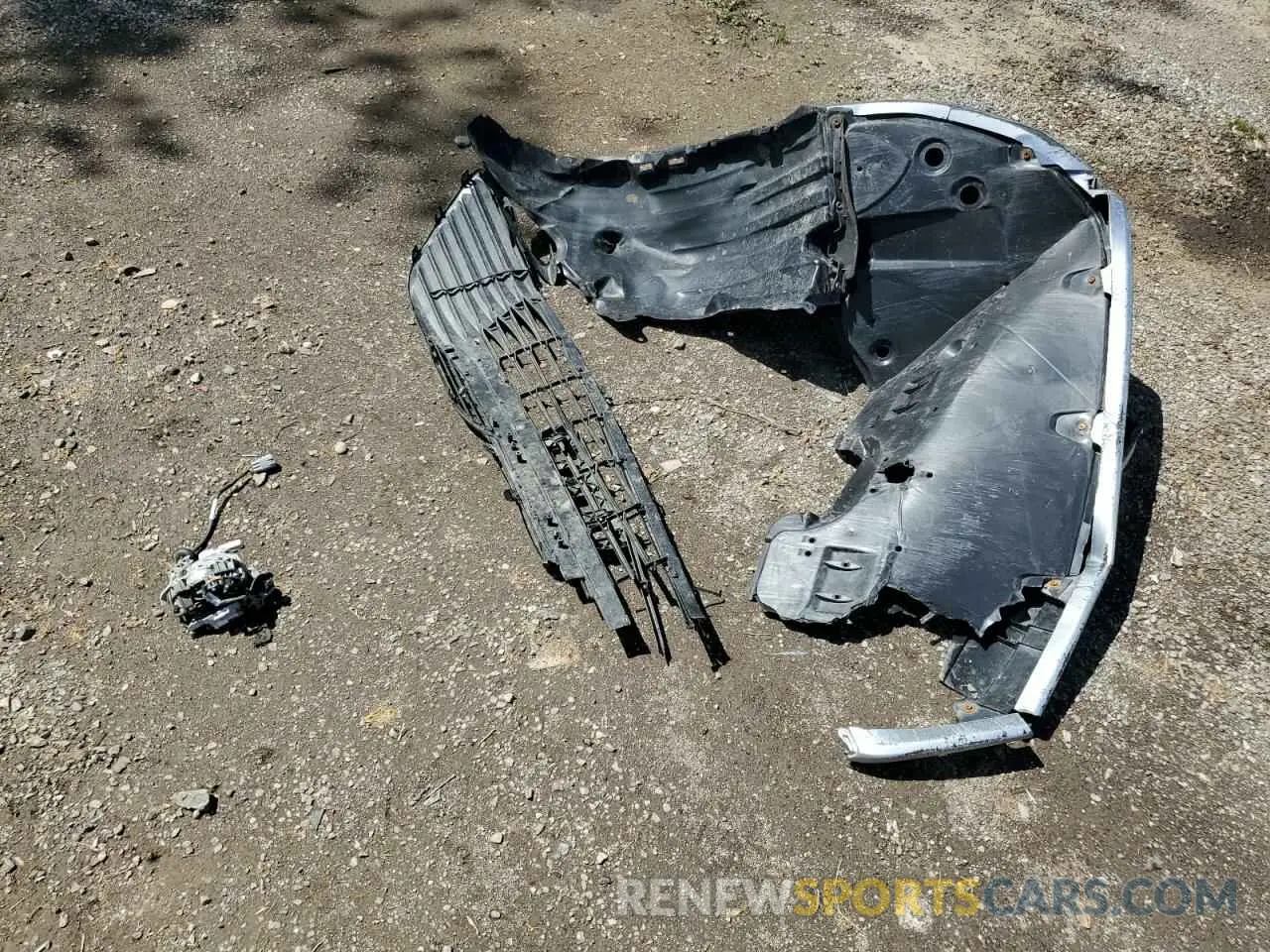 12 Photograph of a damaged car 4T1B11HK4KU748971 TOYOTA CAMRY 2019