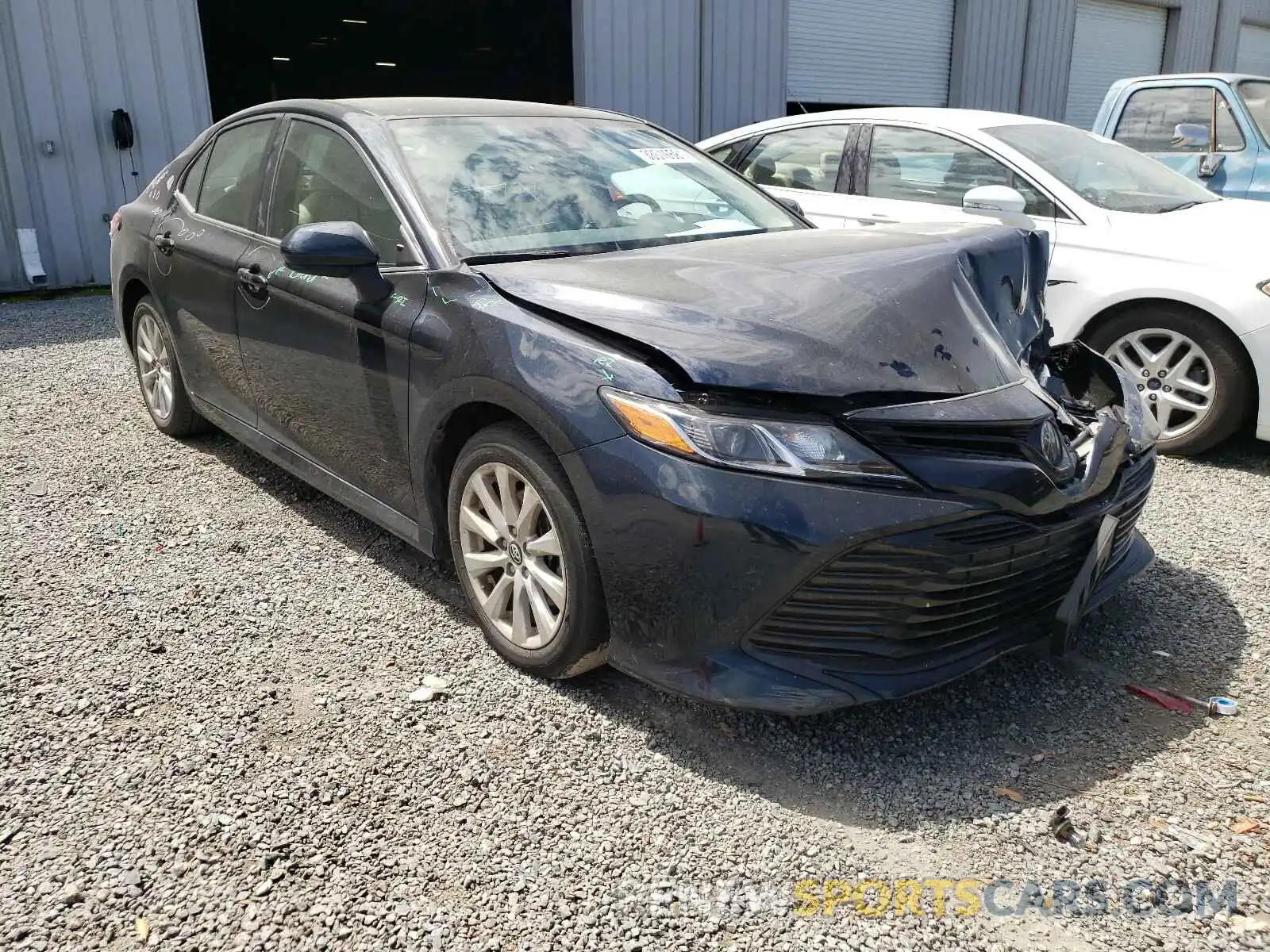 1 Photograph of a damaged car 4T1B11HK4KU754818 TOYOTA CAMRY 2019