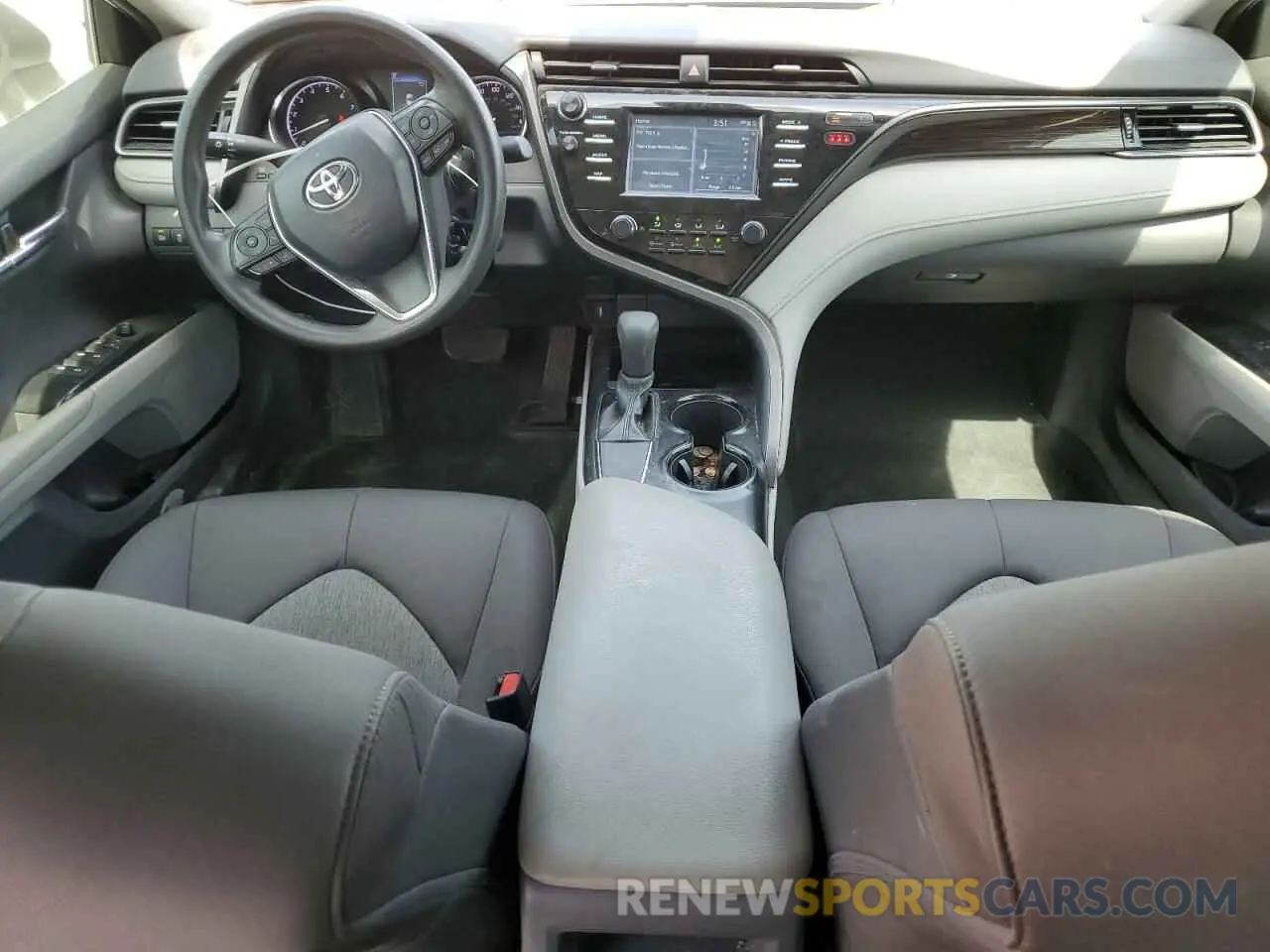 8 Photograph of a damaged car 4T1B11HK4KU755497 TOYOTA CAMRY 2019