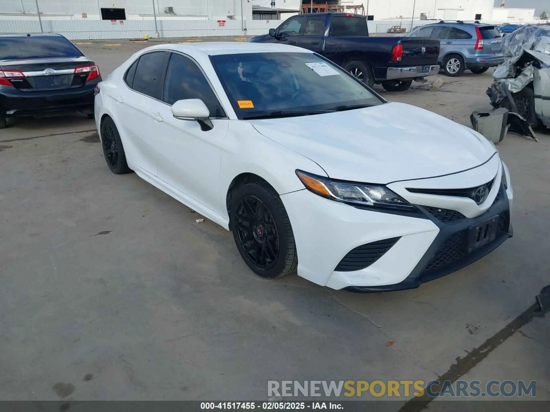 1 Photograph of a damaged car 4T1B11HK4KU757217 TOYOTA CAMRY 2019