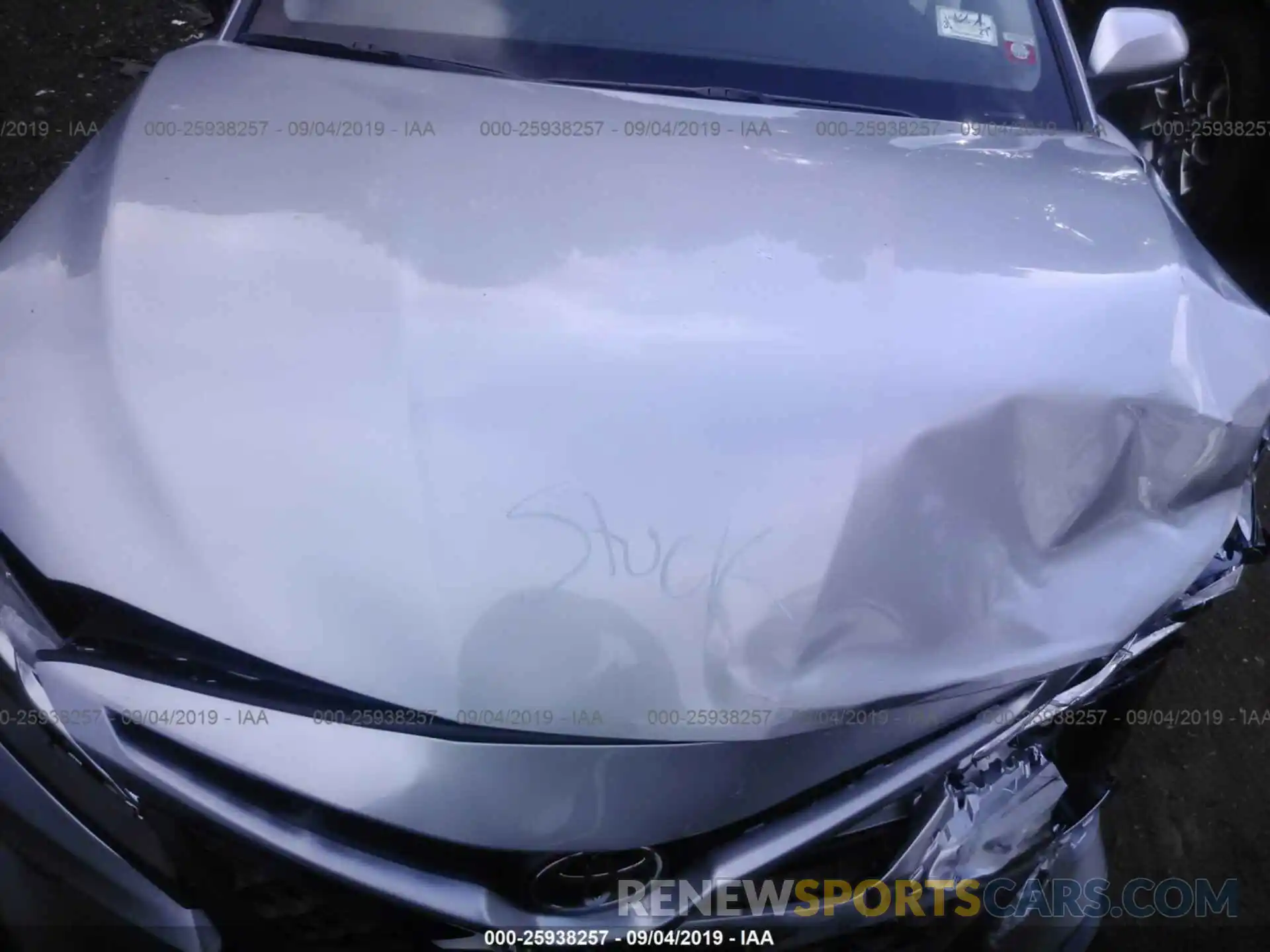 10 Photograph of a damaged car 4T1B11HK4KU758545 TOYOTA CAMRY 2019