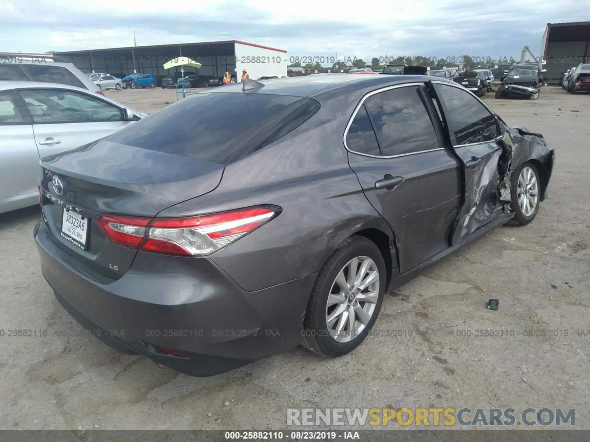 4 Photograph of a damaged car 4T1B11HK4KU759890 TOYOTA CAMRY 2019