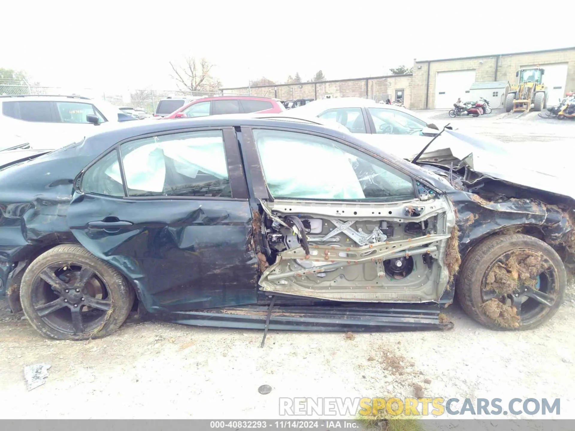 12 Photograph of a damaged car 4T1B11HK4KU760456 TOYOTA CAMRY 2019