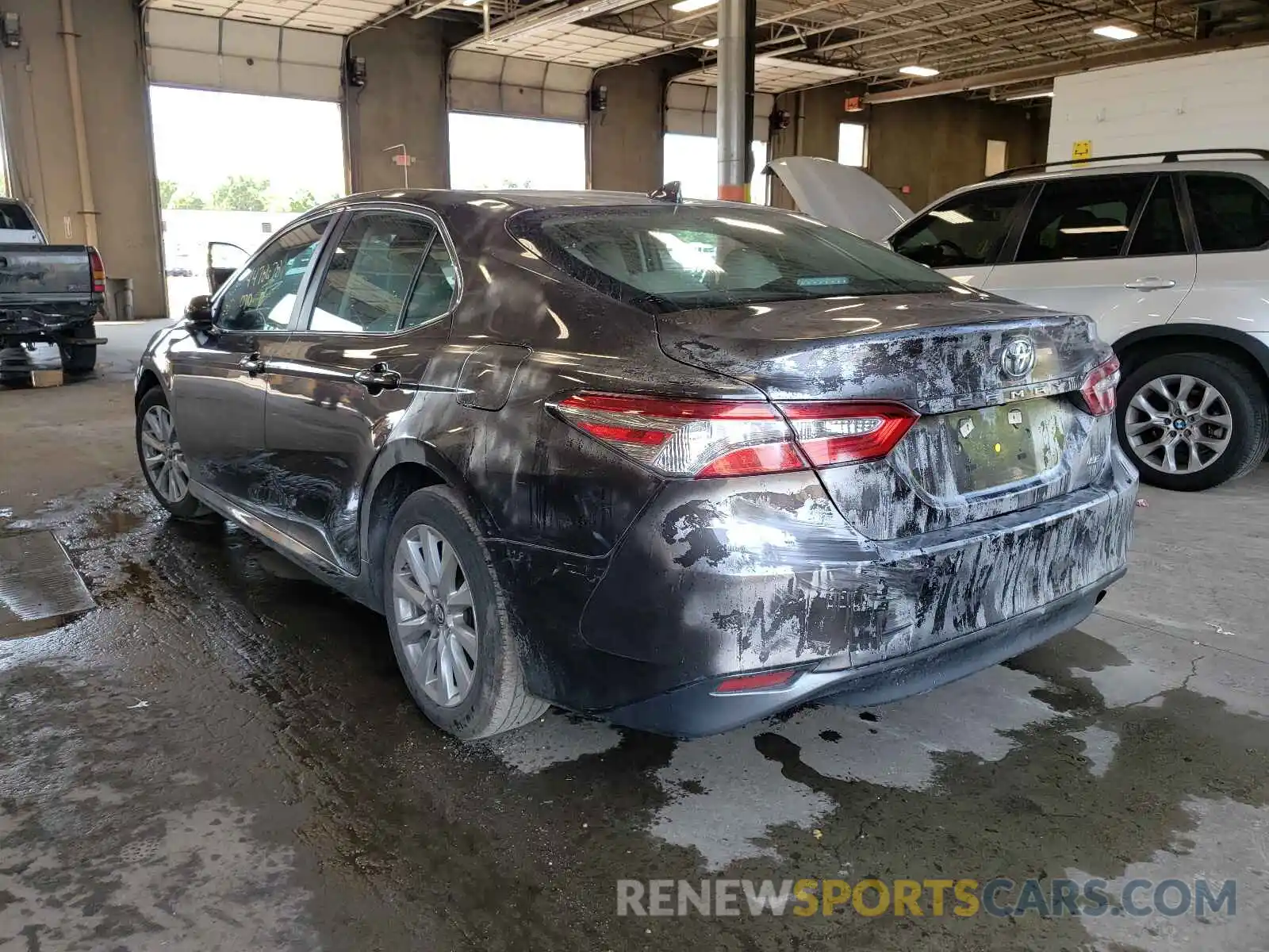 3 Photograph of a damaged car 4T1B11HK4KU760926 TOYOTA CAMRY 2019