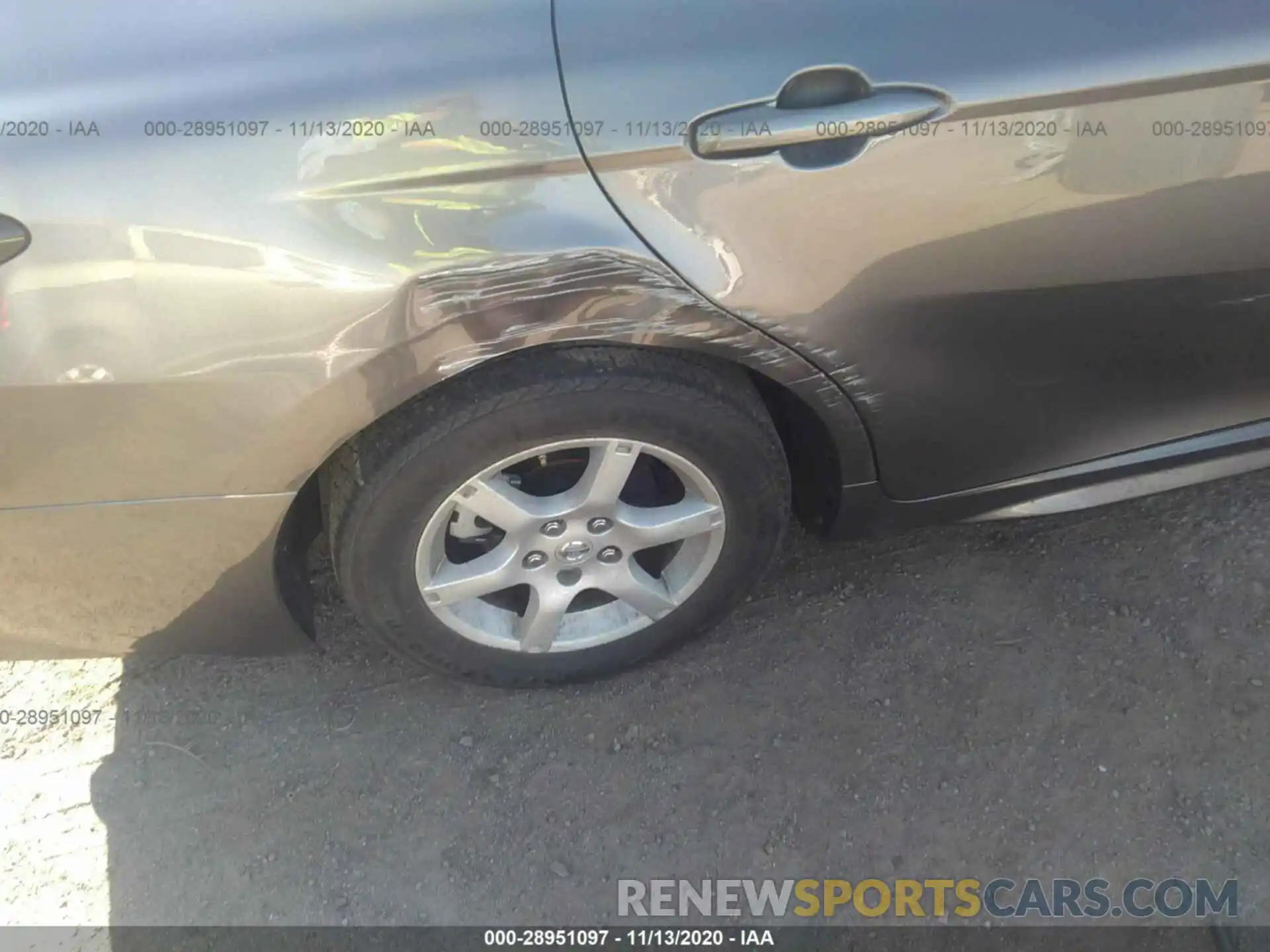 6 Photograph of a damaged car 4T1B11HK4KU764071 TOYOTA CAMRY 2019