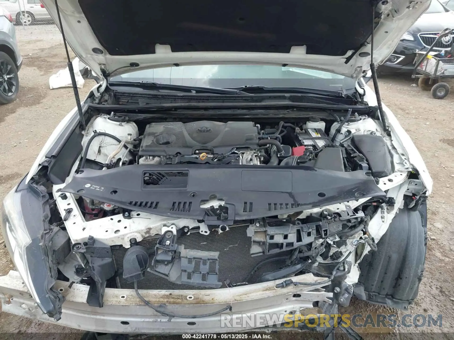 10 Photograph of a damaged car 4T1B11HK4KU765320 TOYOTA CAMRY 2019