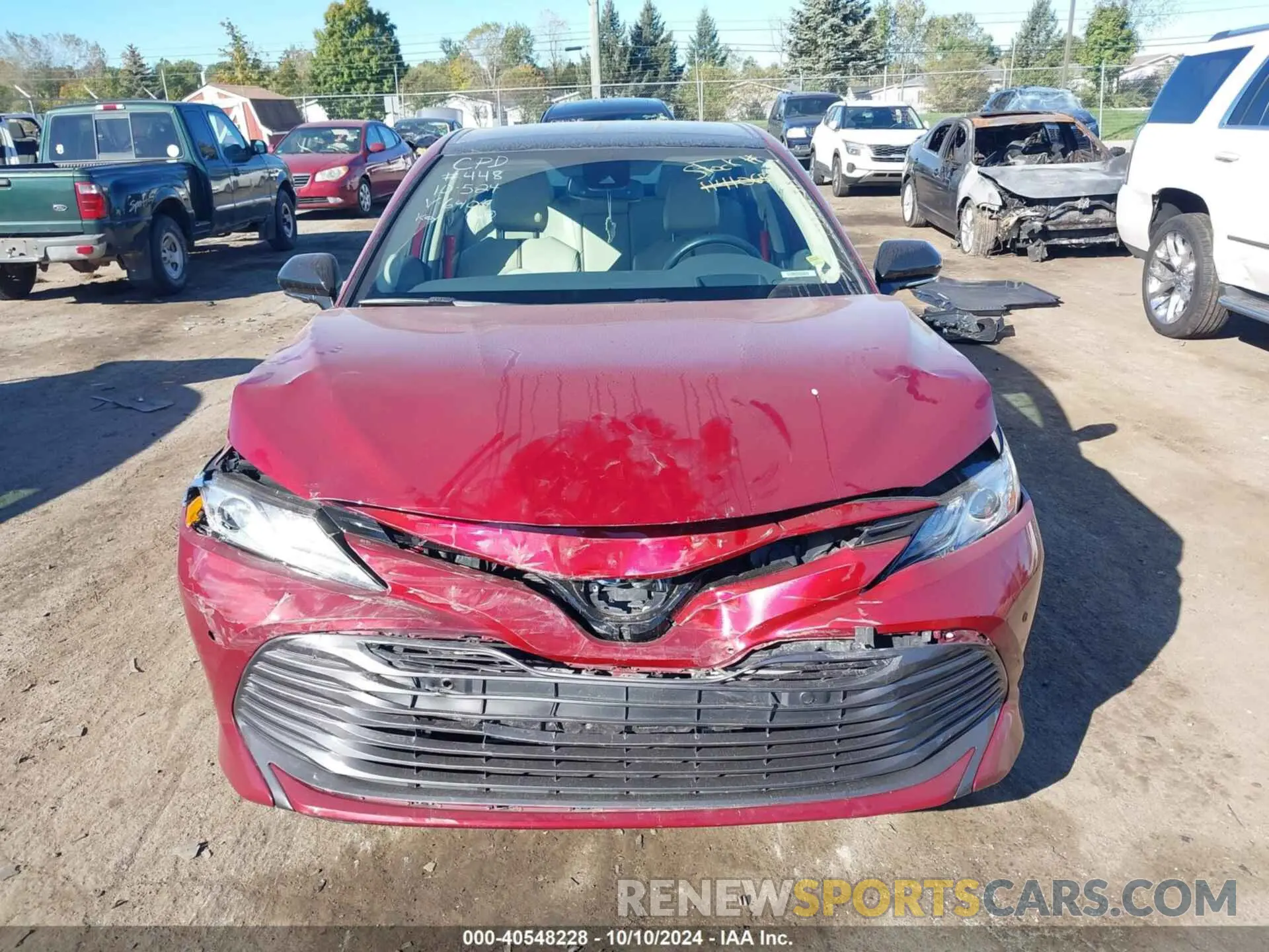 13 Photograph of a damaged car 4T1B11HK4KU766404 TOYOTA CAMRY 2019
