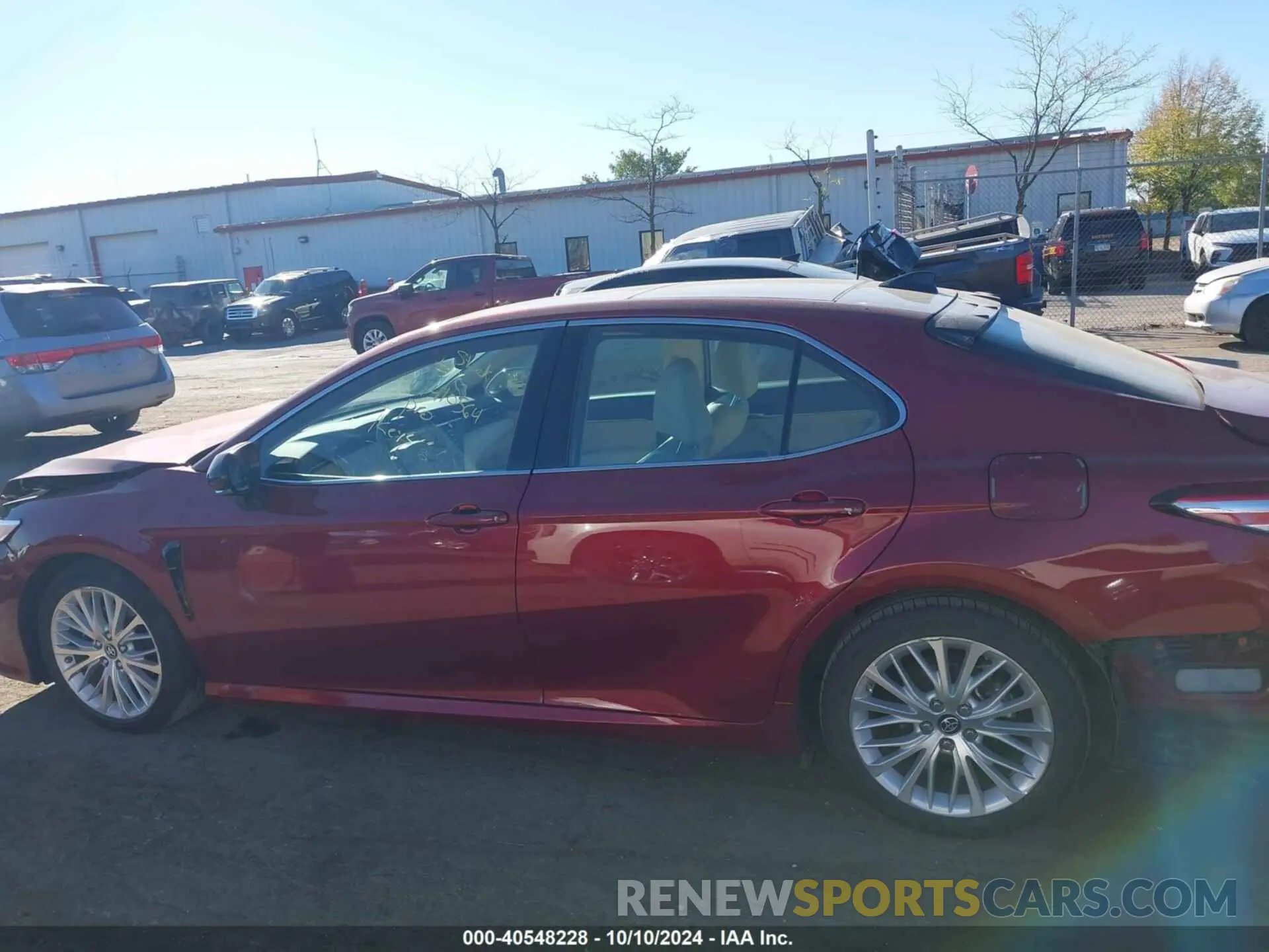 15 Photograph of a damaged car 4T1B11HK4KU766404 TOYOTA CAMRY 2019