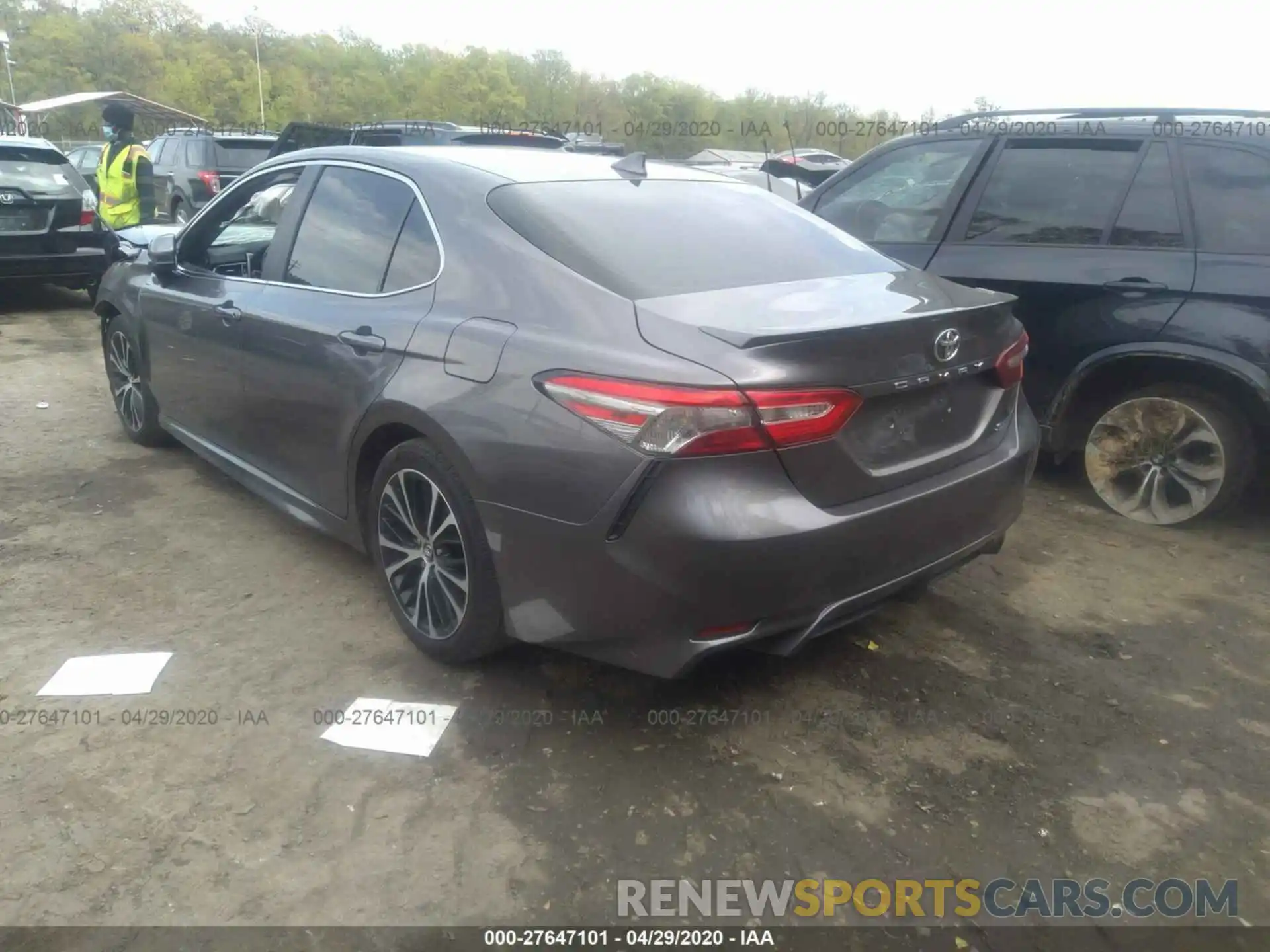 3 Photograph of a damaged car 4T1B11HK4KU766516 TOYOTA CAMRY 2019