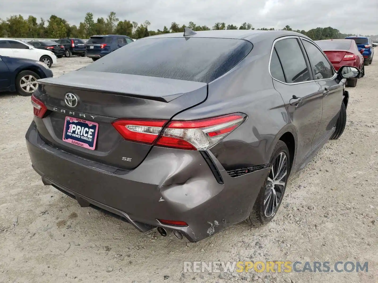 4 Photograph of a damaged car 4T1B11HK4KU772865 TOYOTA CAMRY 2019