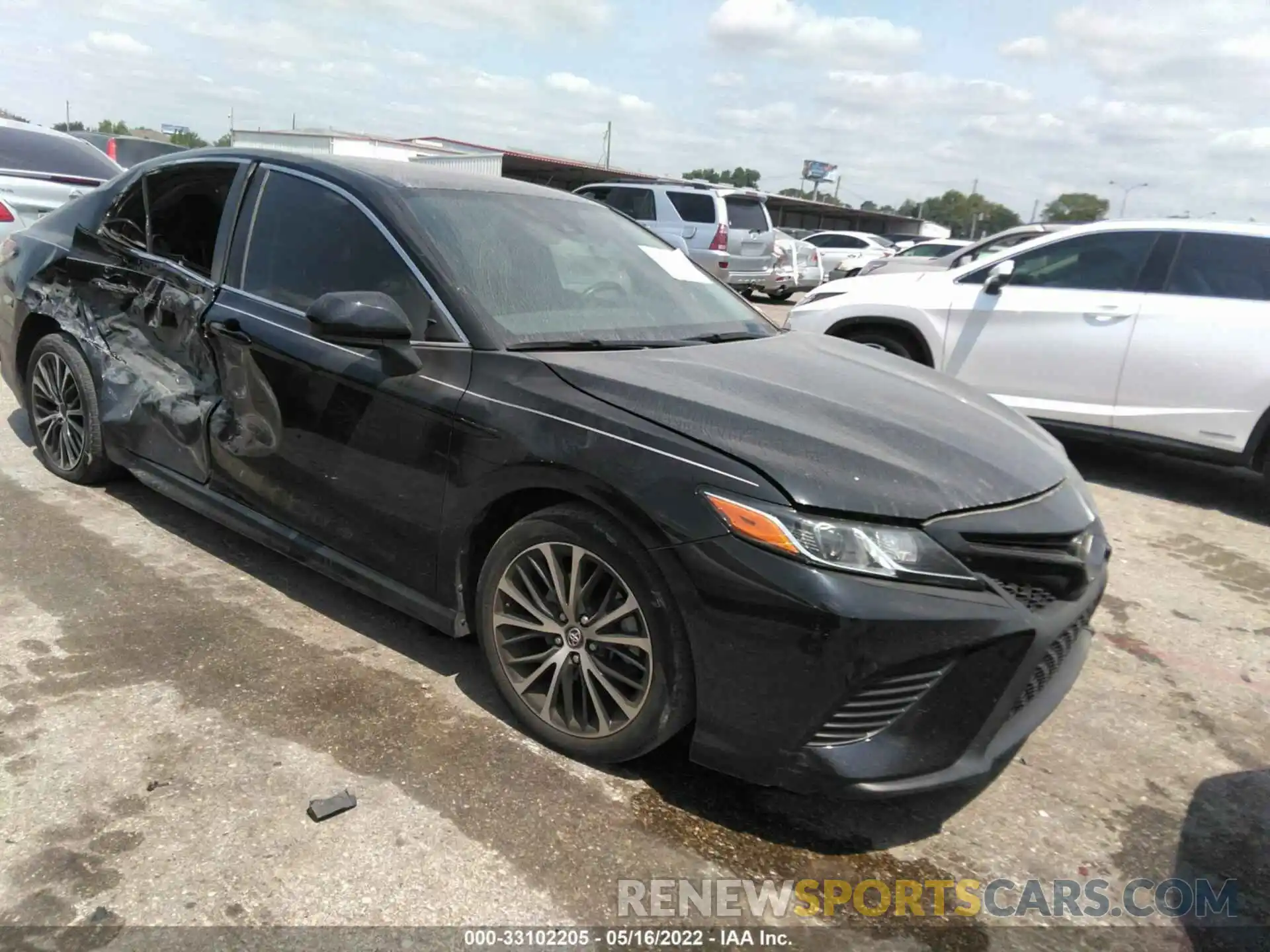 1 Photograph of a damaged car 4T1B11HK4KU774163 TOYOTA CAMRY 2019