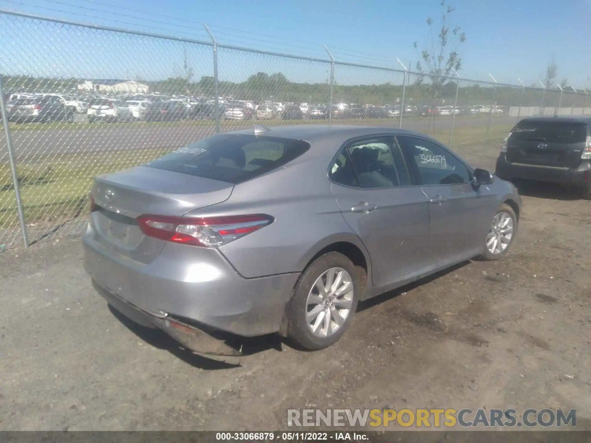 4 Photograph of a damaged car 4T1B11HK4KU774194 TOYOTA CAMRY 2019