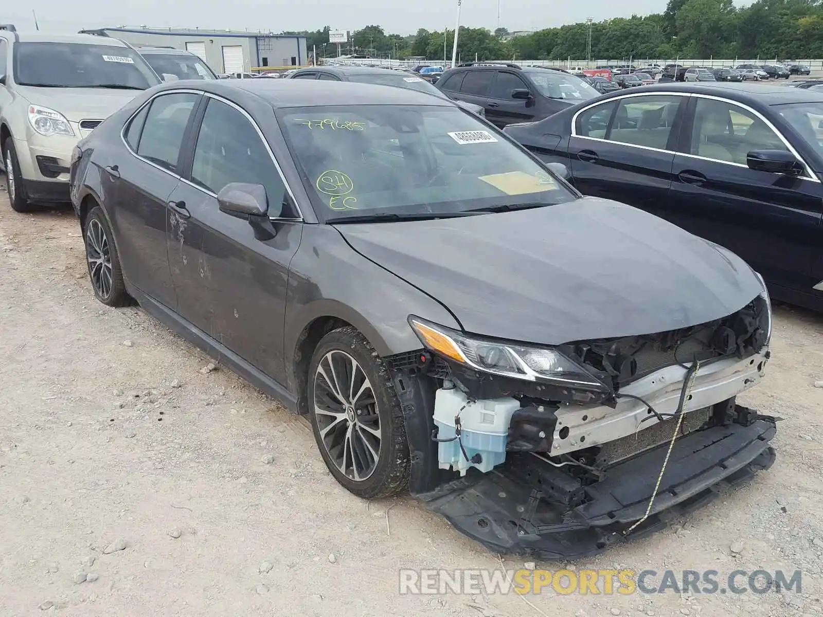 1 Photograph of a damaged car 4T1B11HK4KU779685 TOYOTA CAMRY 2019