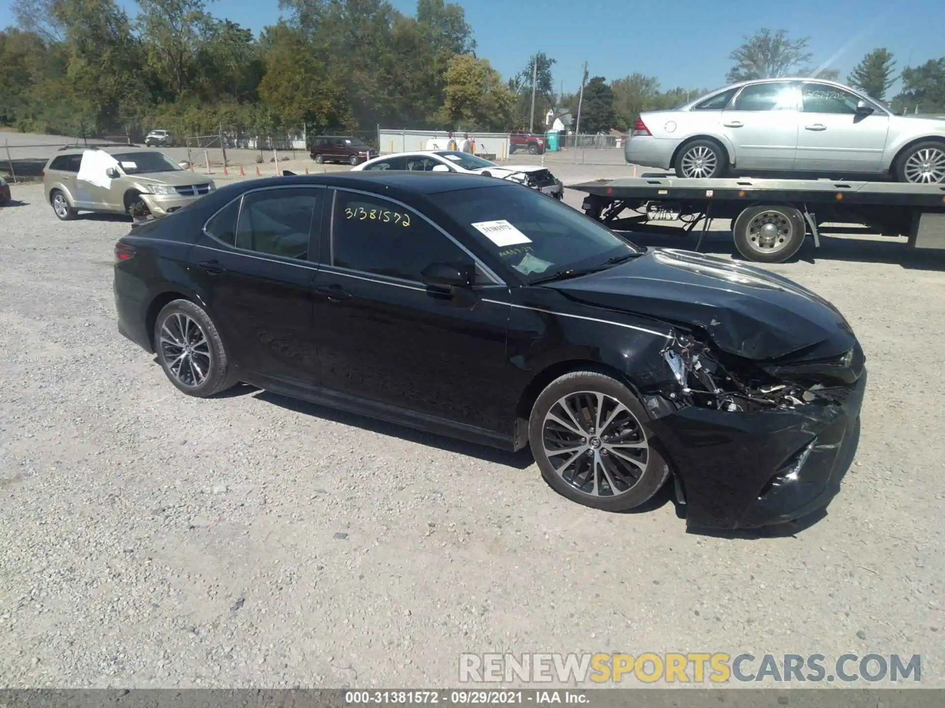 1 Photograph of a damaged car 4T1B11HK4KU780903 TOYOTA CAMRY 2019