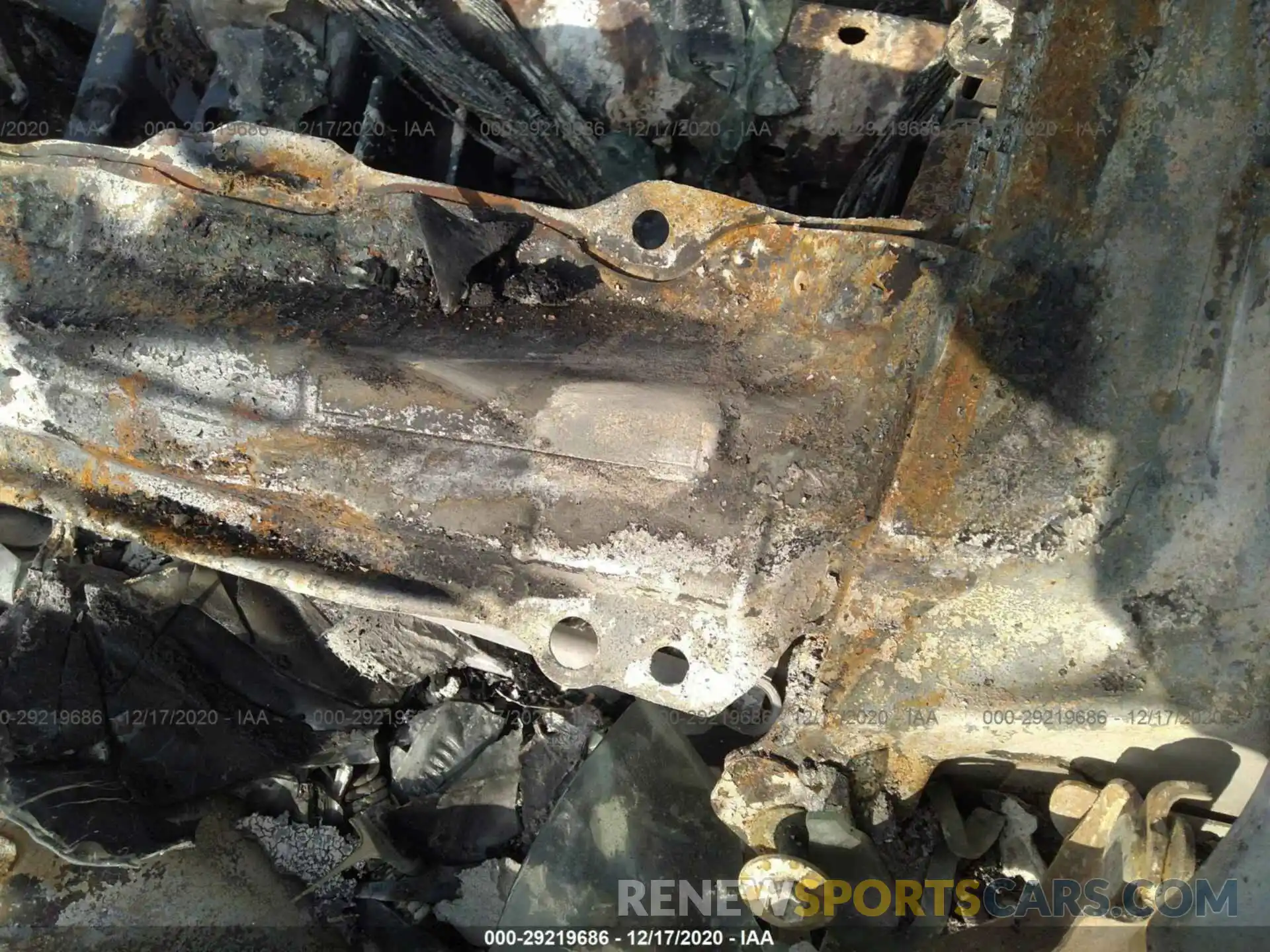 9 Photograph of a damaged car 4T1B11HK4KU781002 TOYOTA CAMRY 2019