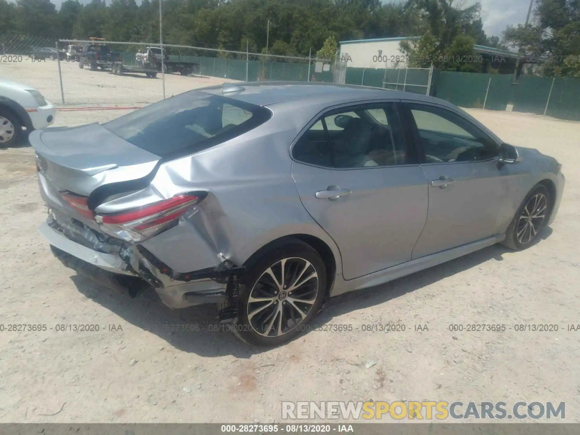 4 Photograph of a damaged car 4T1B11HK4KU785907 TOYOTA CAMRY 2019