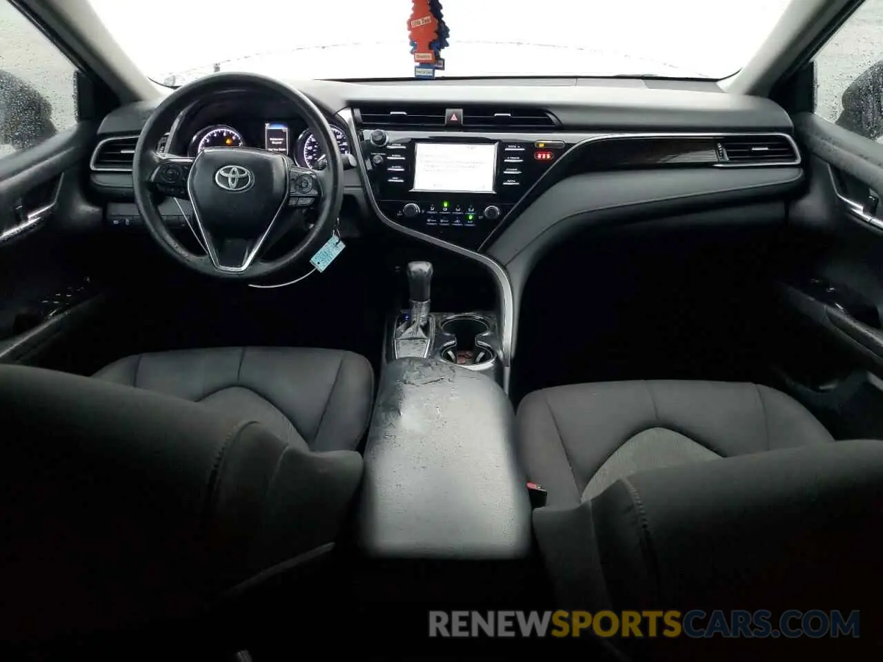 8 Photograph of a damaged car 4T1B11HK4KU787138 TOYOTA CAMRY 2019