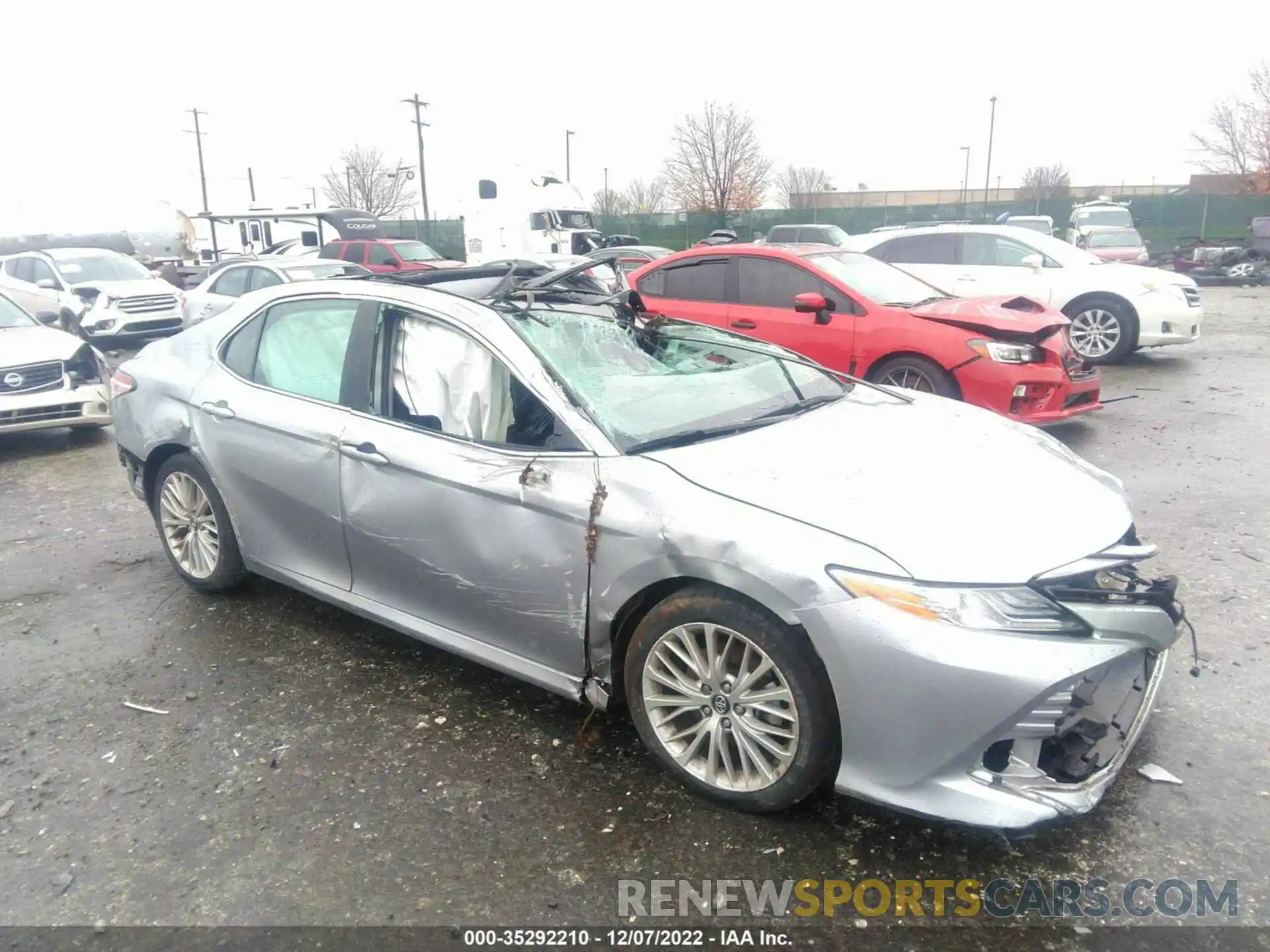 1 Photograph of a damaged car 4T1B11HK4KU789908 TOYOTA CAMRY 2019