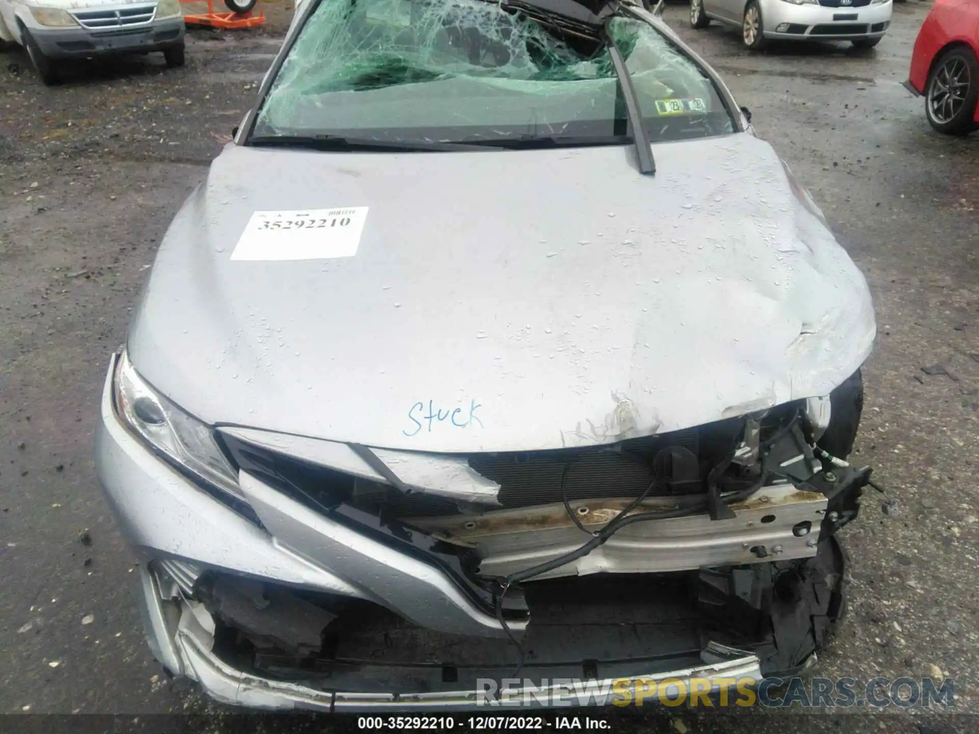 10 Photograph of a damaged car 4T1B11HK4KU789908 TOYOTA CAMRY 2019