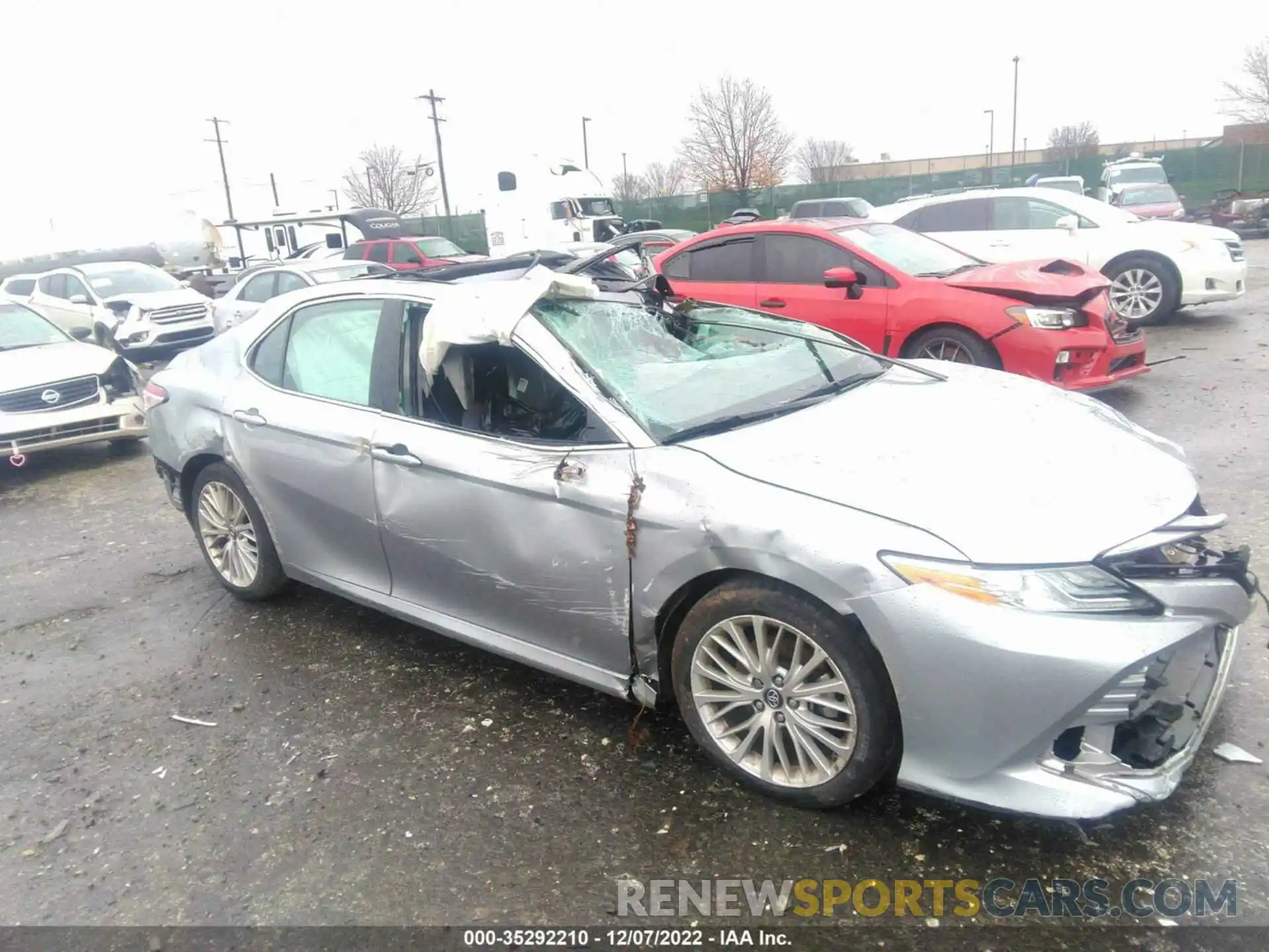 11 Photograph of a damaged car 4T1B11HK4KU789908 TOYOTA CAMRY 2019