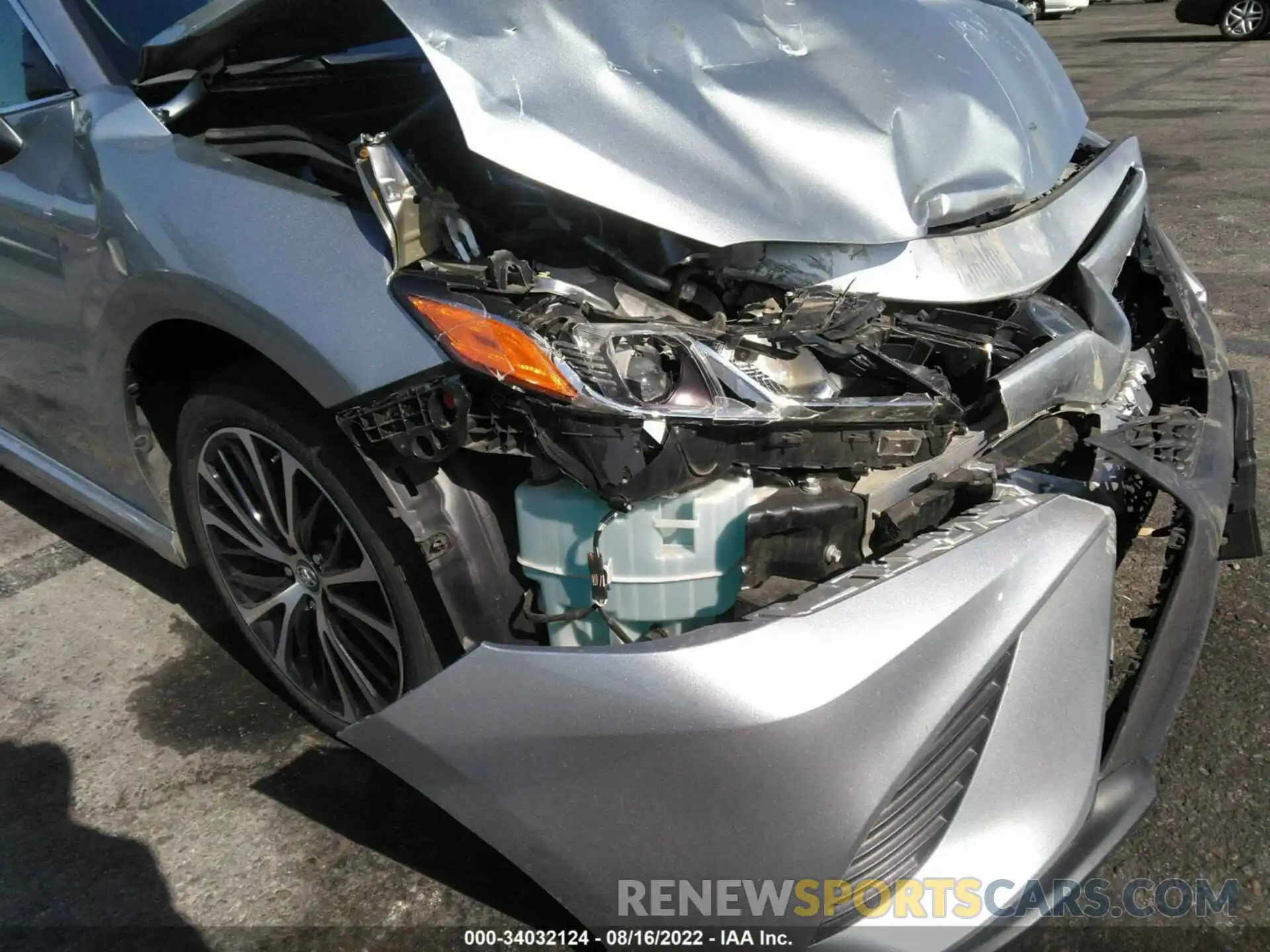 6 Photograph of a damaged car 4T1B11HK4KU803466 TOYOTA CAMRY 2019