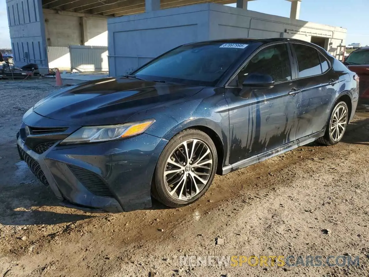 1 Photograph of a damaged car 4T1B11HK4KU807131 TOYOTA CAMRY 2019