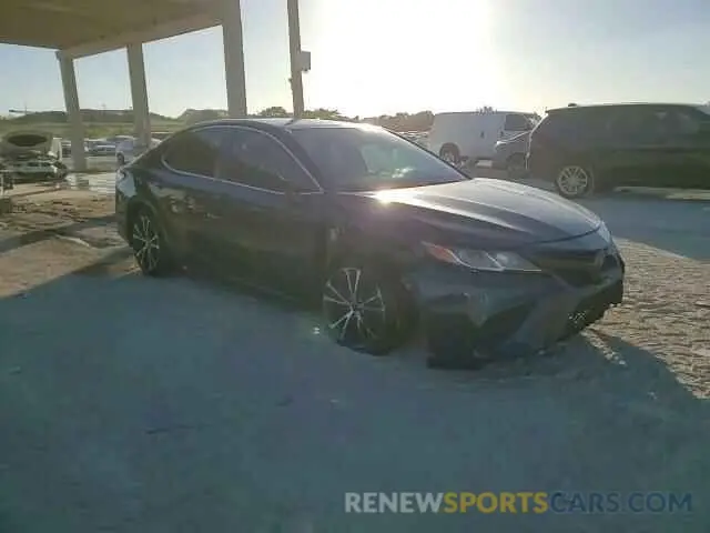 13 Photograph of a damaged car 4T1B11HK4KU807131 TOYOTA CAMRY 2019