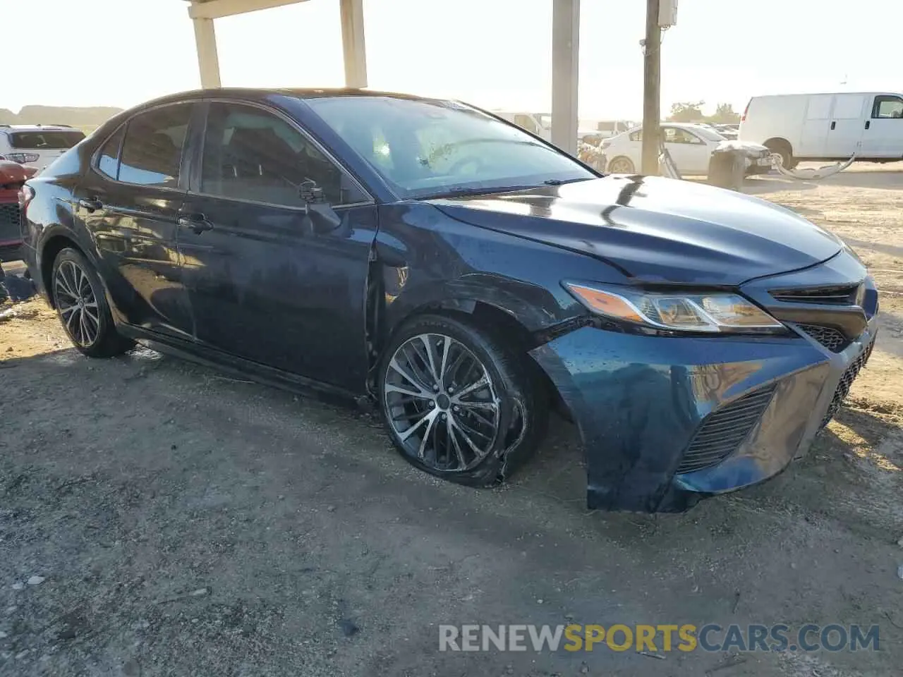 4 Photograph of a damaged car 4T1B11HK4KU807131 TOYOTA CAMRY 2019