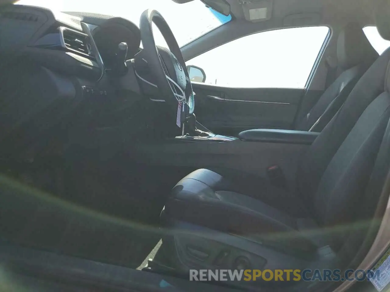 7 Photograph of a damaged car 4T1B11HK4KU810188 TOYOTA CAMRY 2019
