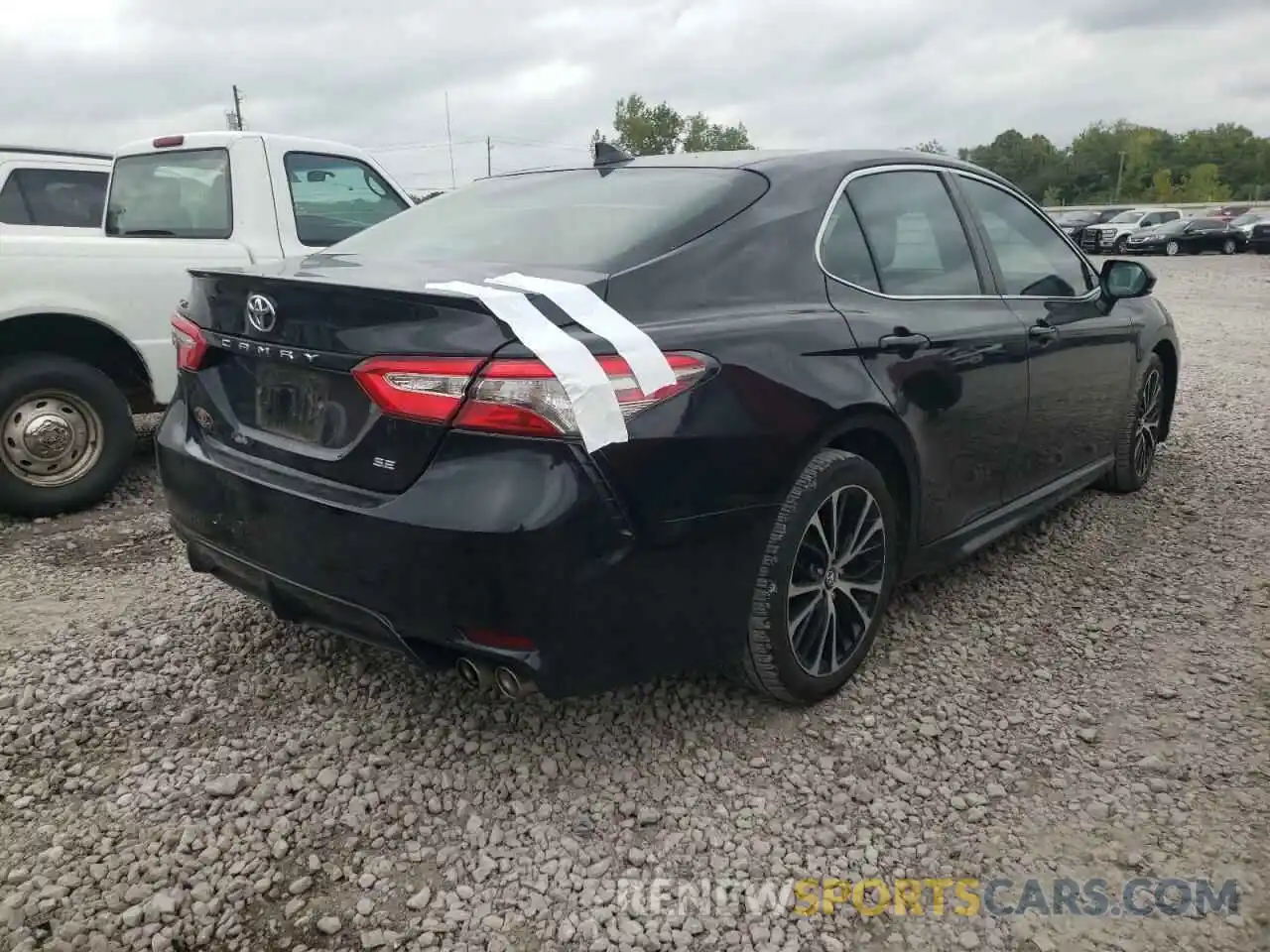 4 Photograph of a damaged car 4T1B11HK4KU813995 TOYOTA CAMRY 2019