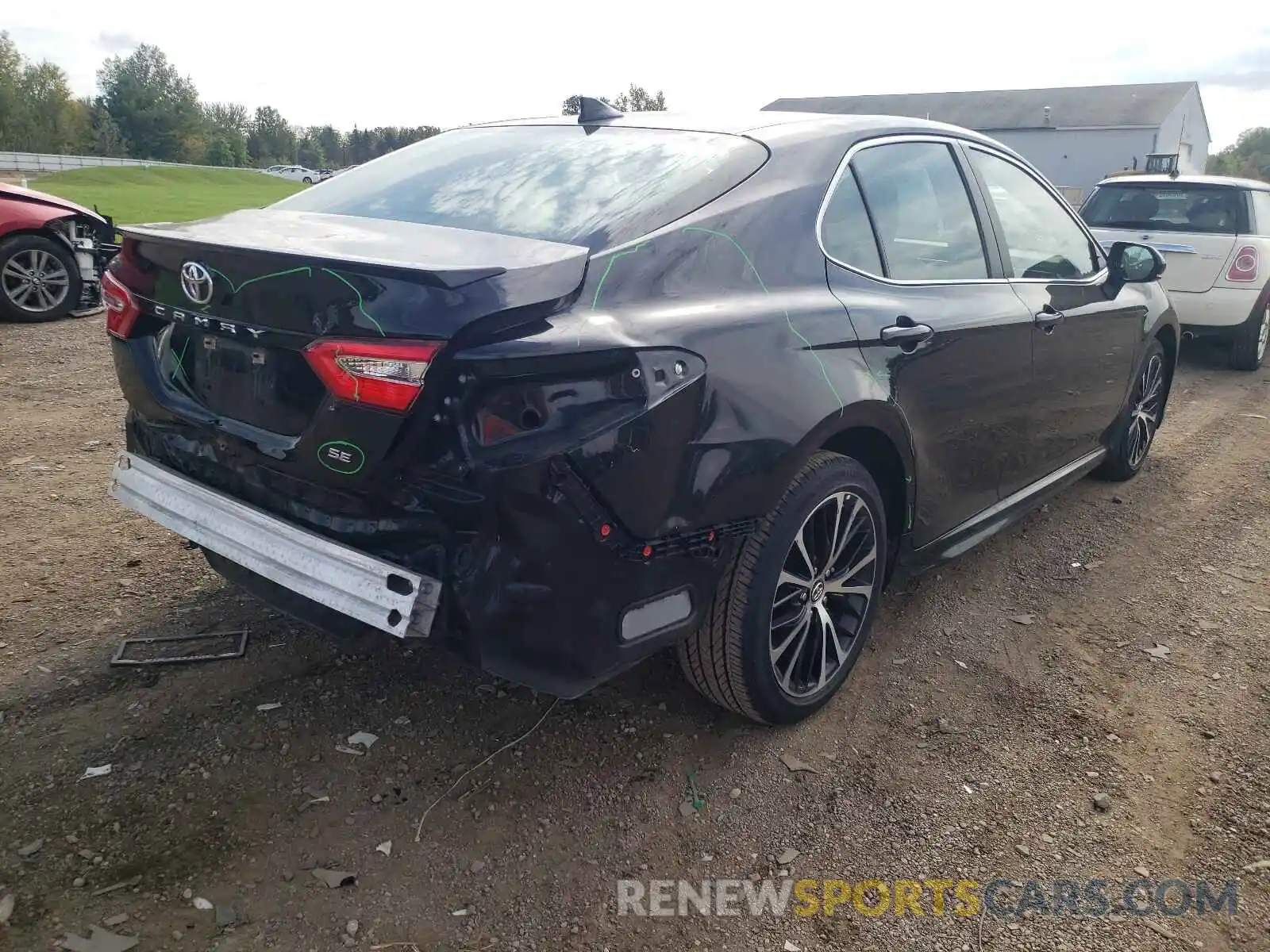 4 Photograph of a damaged car 4T1B11HK4KU814595 TOYOTA CAMRY 2019