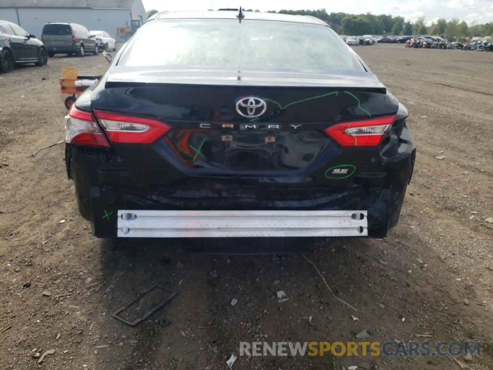 9 Photograph of a damaged car 4T1B11HK4KU814595 TOYOTA CAMRY 2019