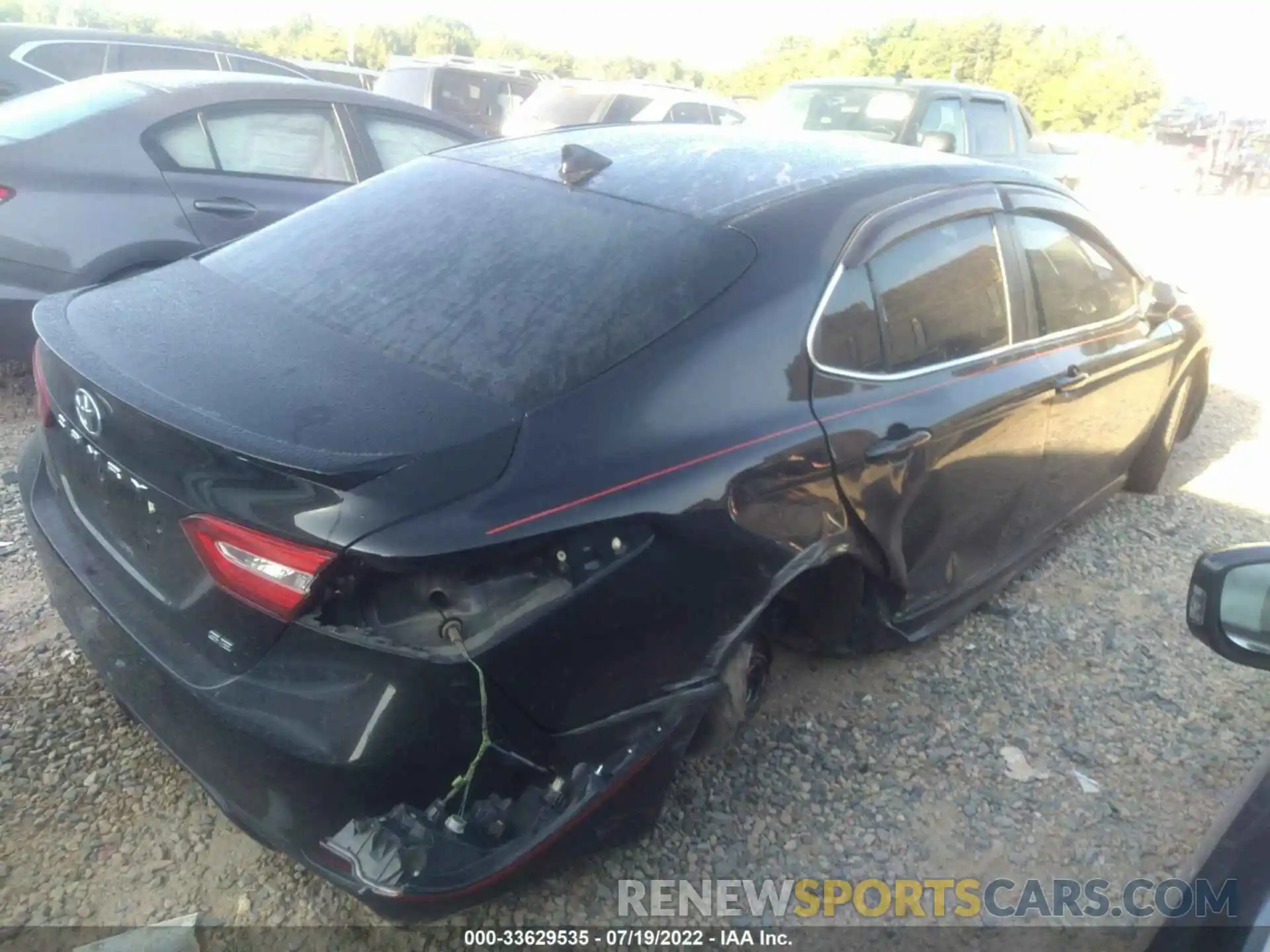 4 Photograph of a damaged car 4T1B11HK4KU816461 TOYOTA CAMRY 2019