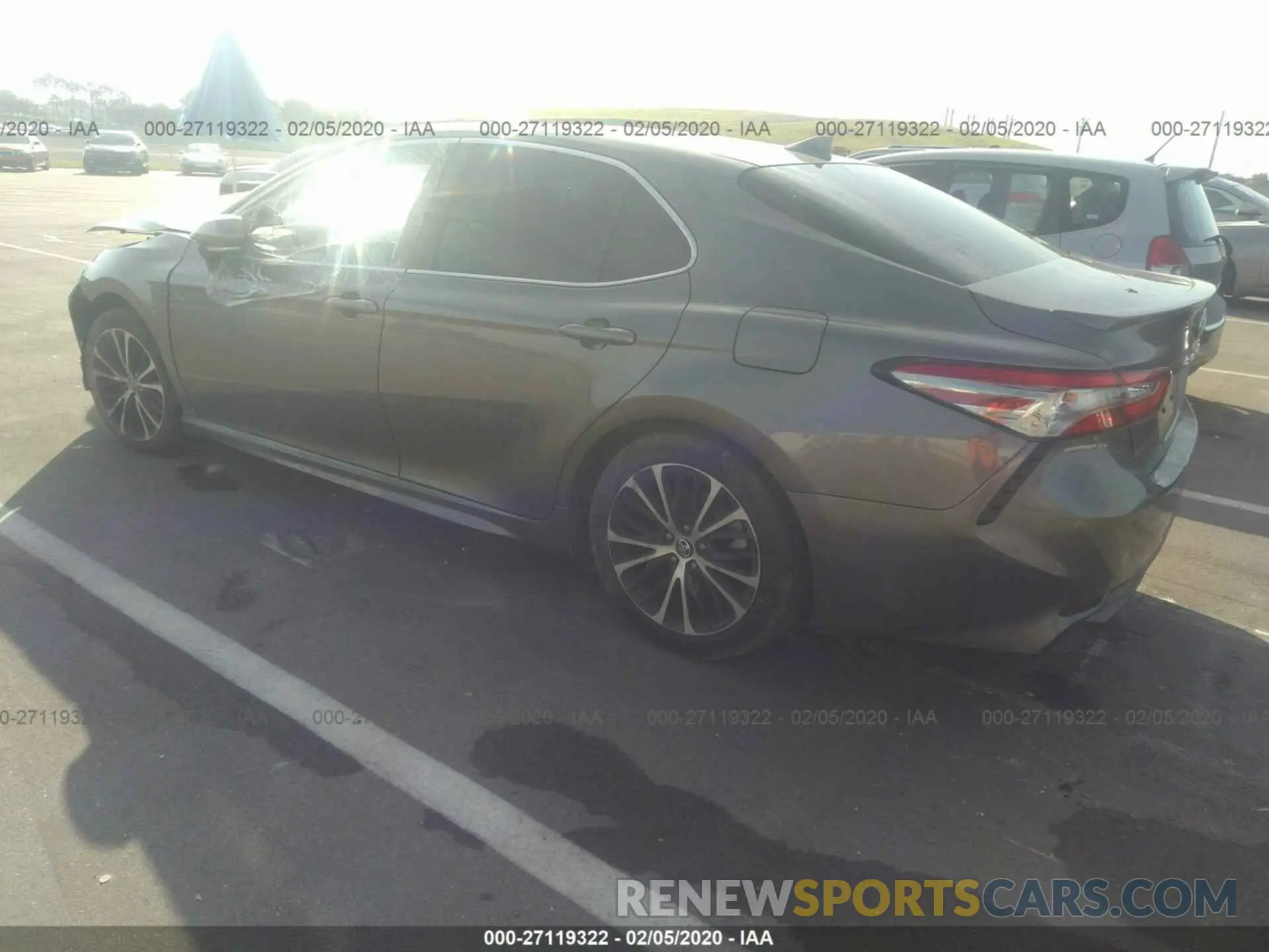 3 Photograph of a damaged car 4T1B11HK4KU819117 TOYOTA CAMRY 2019