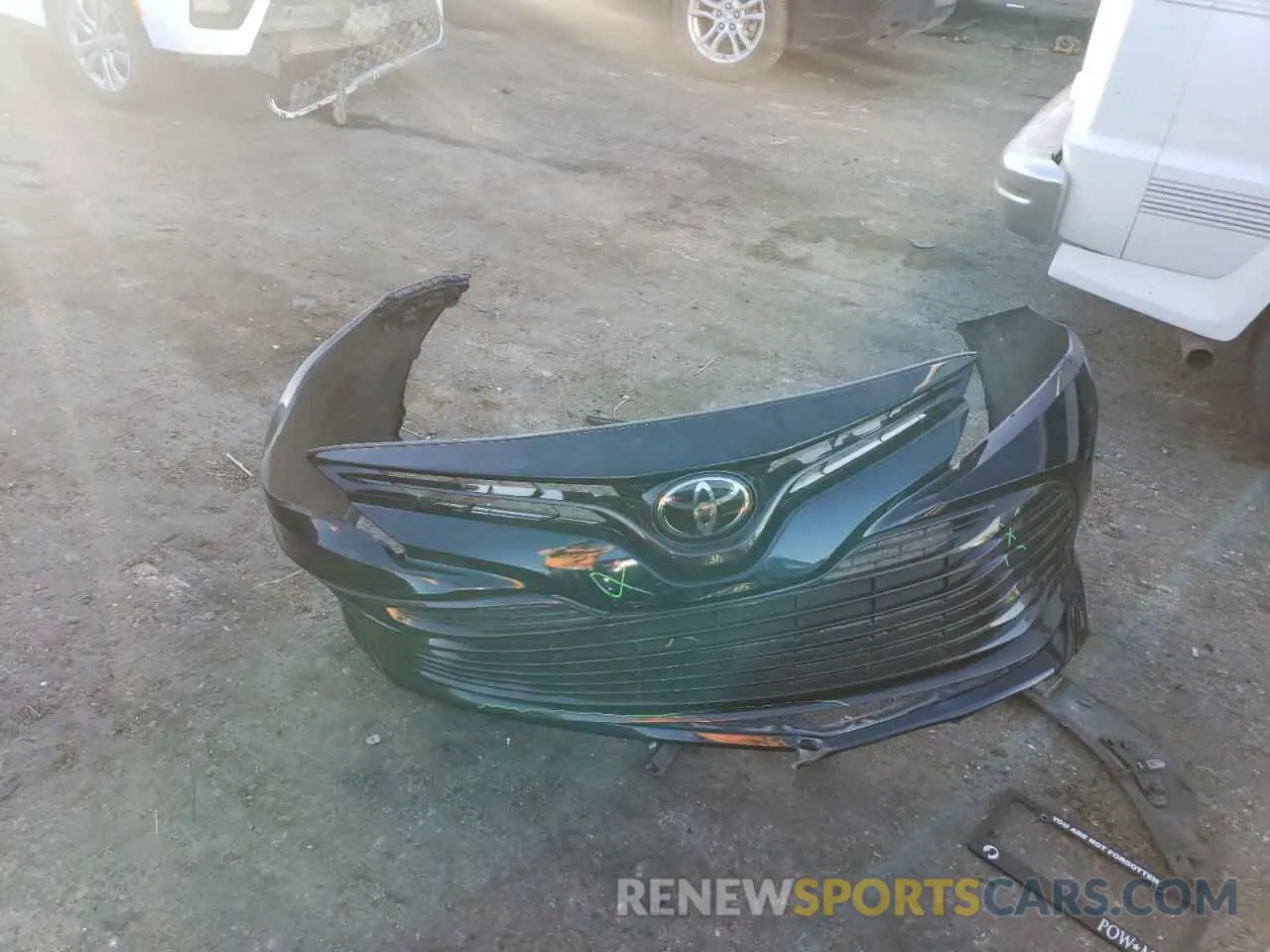 12 Photograph of a damaged car 4T1B11HK4KU819358 TOYOTA CAMRY 2019