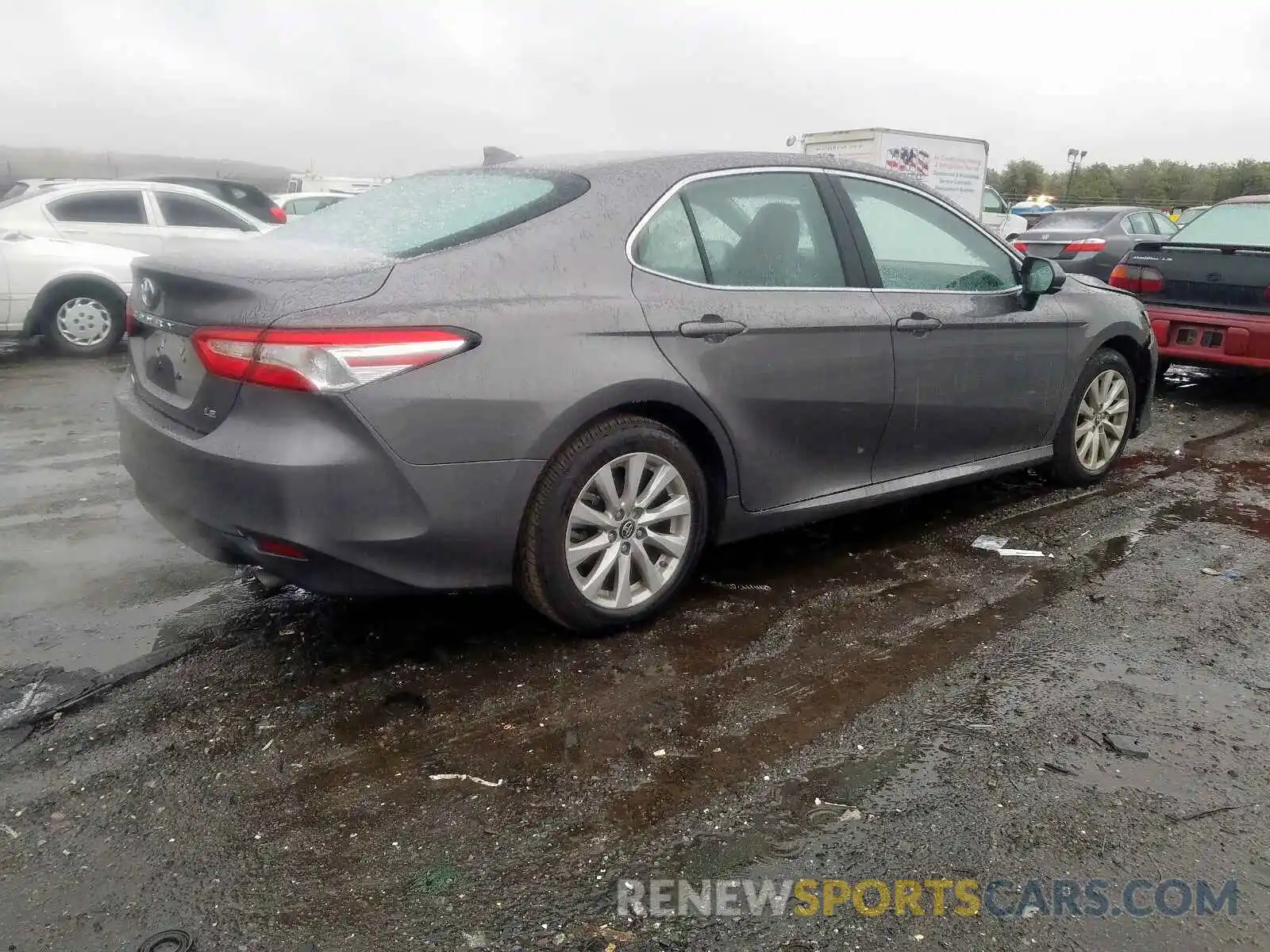 4 Photograph of a damaged car 4T1B11HK4KU822096 TOYOTA CAMRY 2019