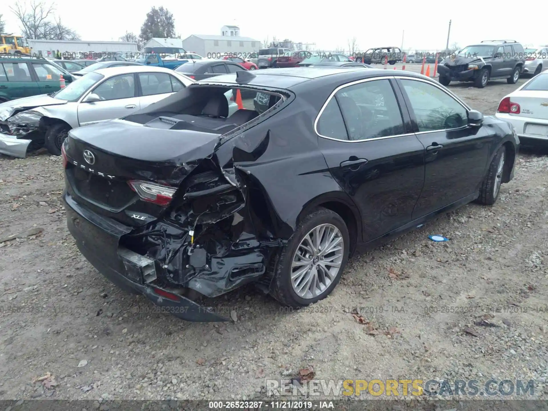 4 Photograph of a damaged car 4T1B11HK4KU822180 TOYOTA CAMRY 2019